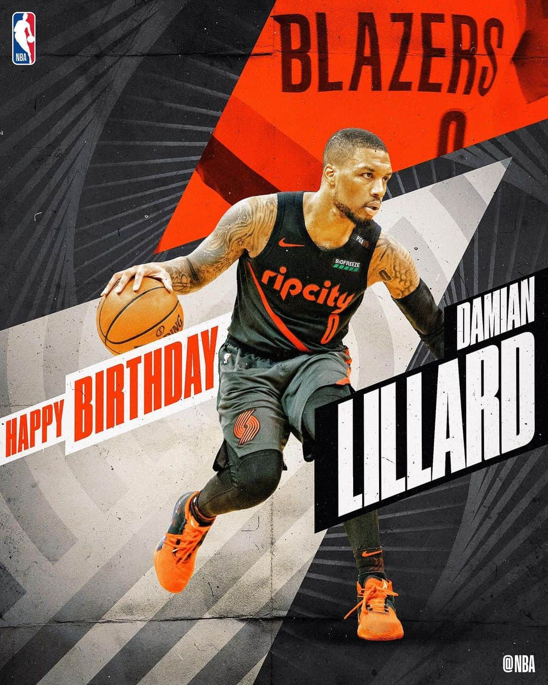 NBAさんのインスタグラム写真 - (NBAInstagram)「Join us in wishing @damianlillard of the @trailblazers a HAPPY 29th BIRTHDAY! #NBABDAY」7月16日 0時08分 - nba