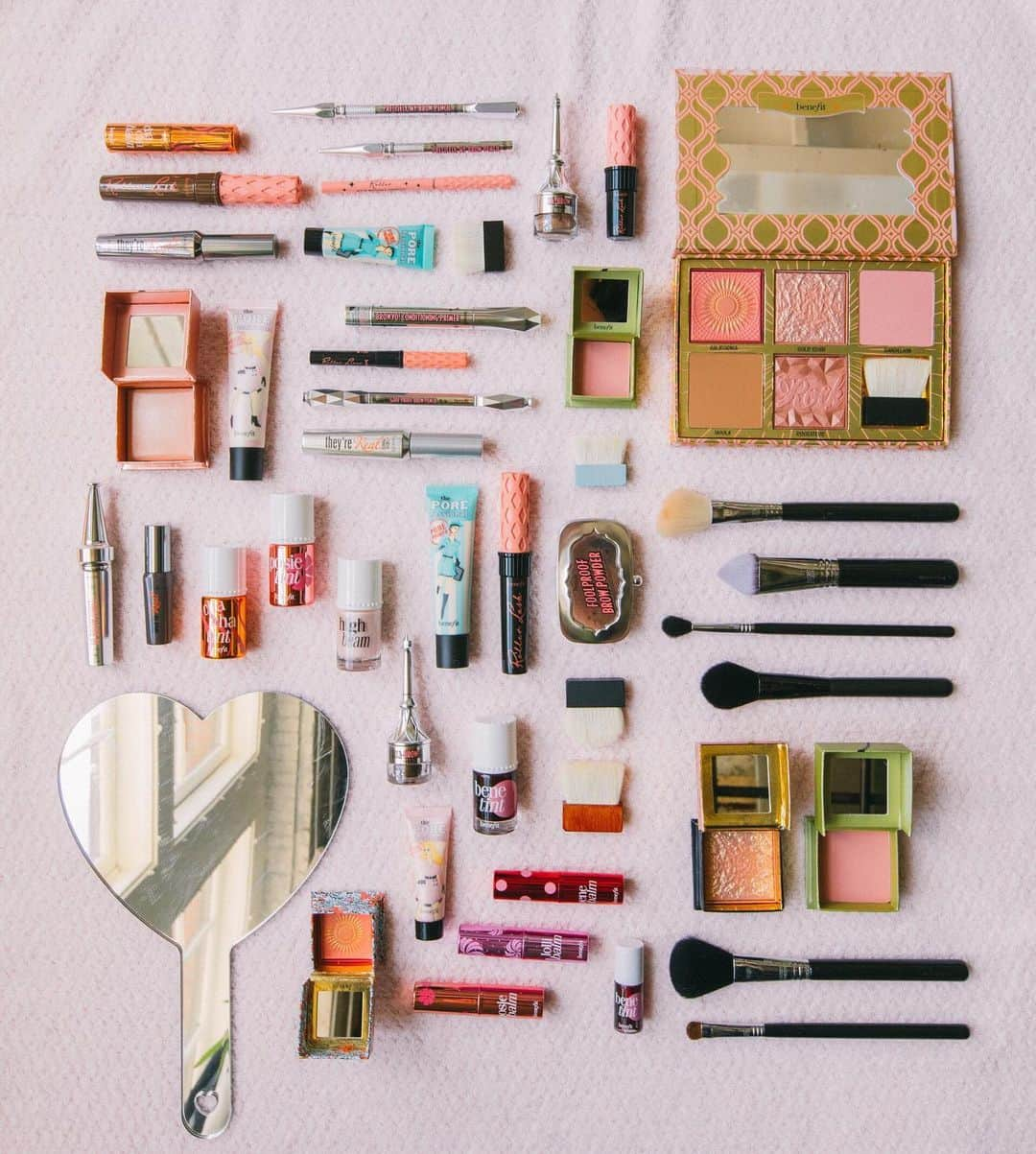 Benefit Cosmeticsのインスタグラム