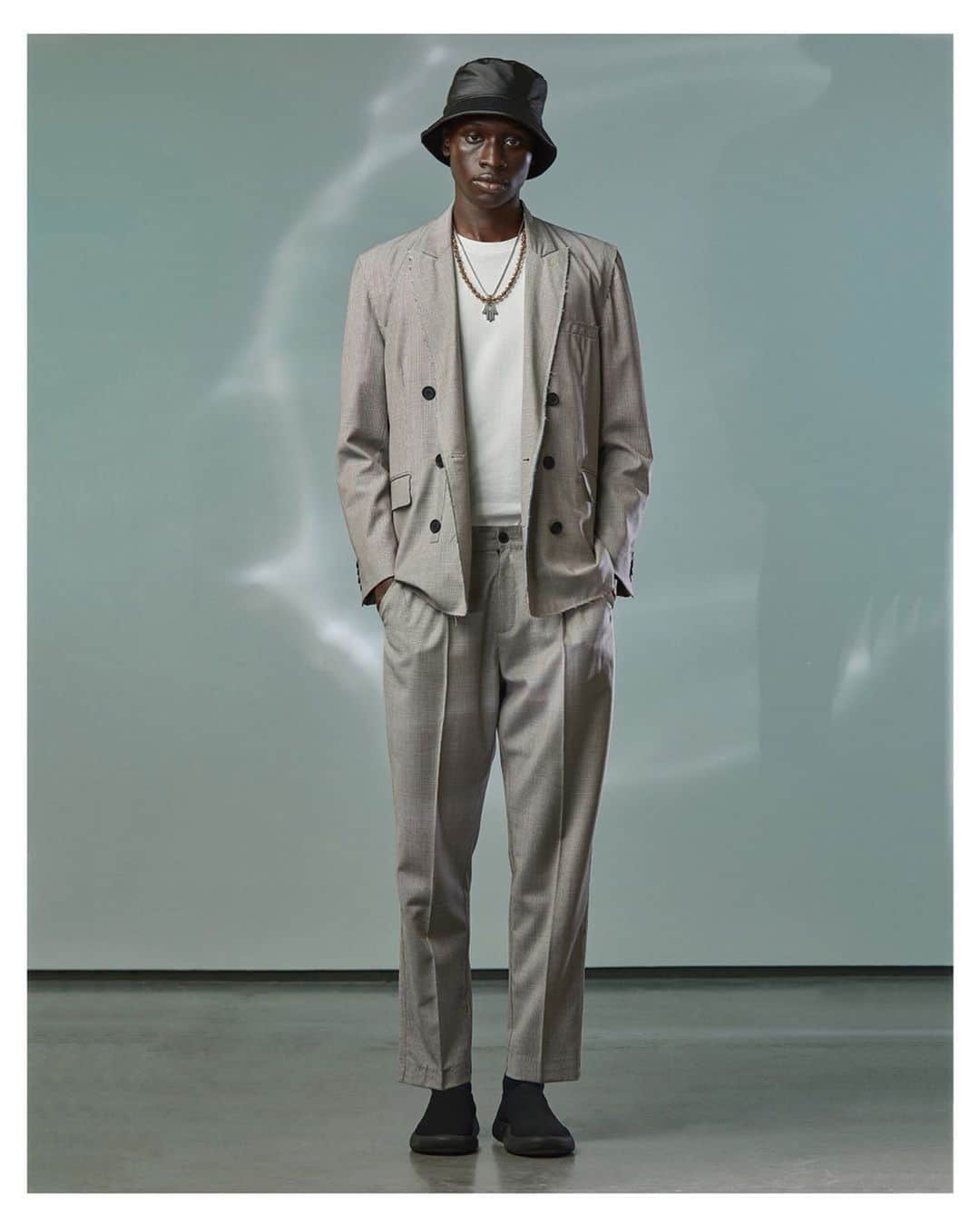 オバディア&サンズのインスタグラム：「Ovadia Spring 2020 Collection  Seven Days of Creation. See the entire collection now on ovadiaandsons.com」