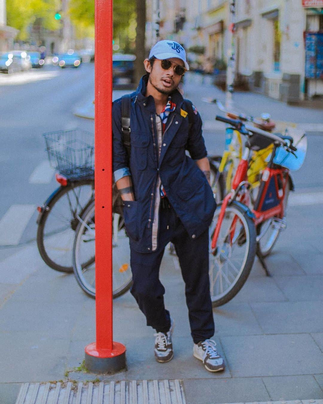 のインスタグラム：「Cities are best explored on two wheels #PJSFriend @Andysuryandi wears the Dubhe jacket! . . . . #parajumpers #pjs #pjsfriends #spring #summer #springsummer #summercollection #newcollection #adventurer #summertime #city #summerishere #nature #adventure #explore #traveller #explorer #jackets #jacket #bluejacket #starway #DUBHE」