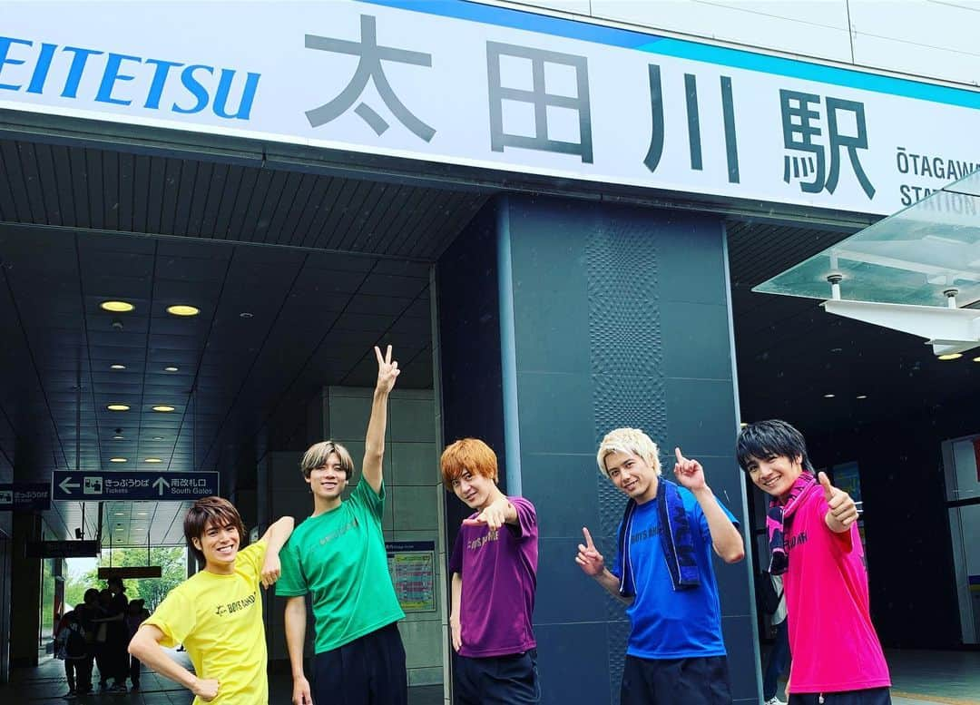 BOYS AND MENさんのインスタグラム写真 - (BOYS AND MENInstagram)「今日の誠は太田川駅＆アスナル金山にてイベントでした😊  ありがとうございました💓  #ボイメン #誠 #本田剛文 #勇翔 #平松賢人 #土田拓海 #吉原雅斗 #田村侑久 #終演後には #SOLIDEMO さんと #田村も遊びに来ました」7月16日 0時20分 - boysandmen_official