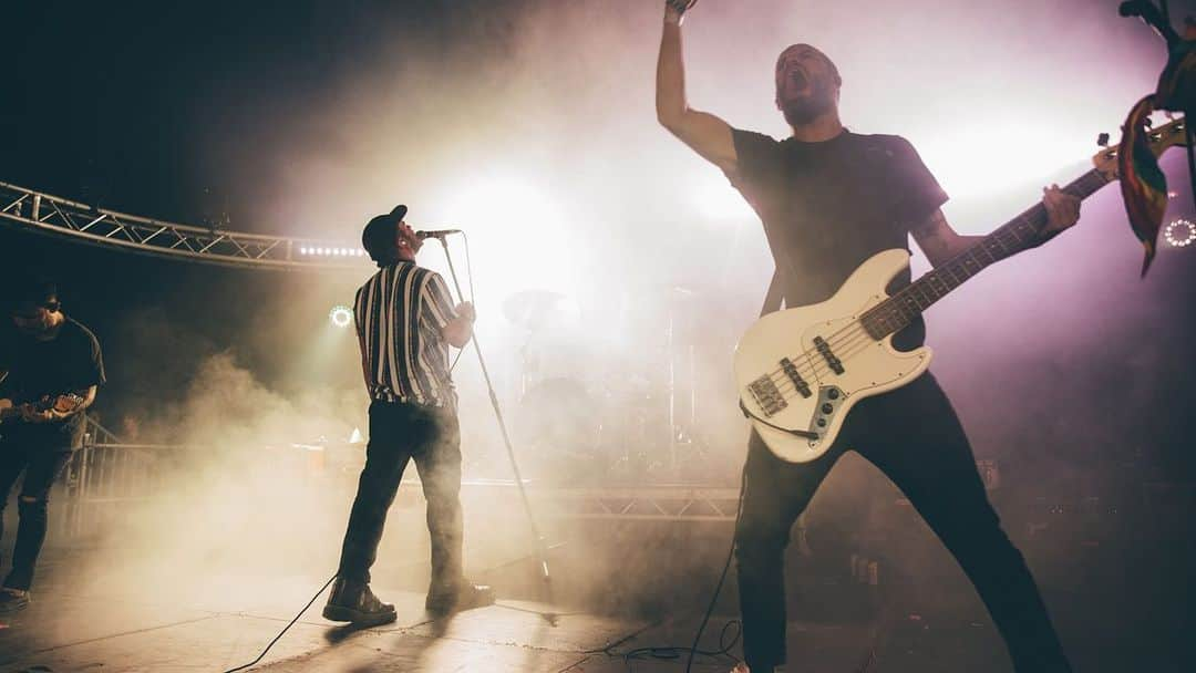 Kerrang!さんのインスタグラム写真 - (Kerrang!Instagram)「Relive this year’s 2000trees with our exclusive gallery on Kerrang.com. . . . 📸: @wondergirlphoto  #2000trees #festival #rockmusic」7月16日 0時22分 - kerrangmagazine_