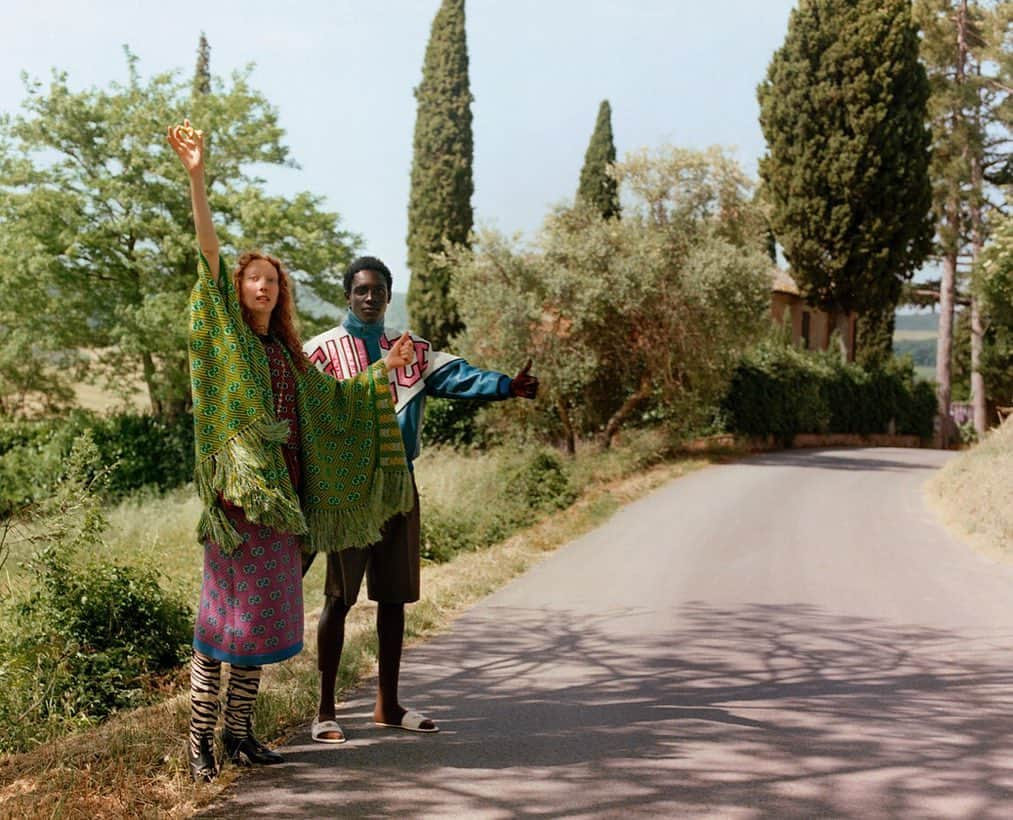 Vogue Italiaさんのインスタグラム写真 - (Vogue ItaliaInstagram)「A Midsummer Italian Dream by @_kyleweeks_ - From North to South, a journey to discover Italy with a luggage full of @gucci Pre-Fall dresses. See more via link in bio.  Full credits: Models @lornaforan @bravemodels @_collinsblaise @bossmodelsa Photography #KyleWeeks Styling @violagalassi Art direction @alessiaglaviano Executive producer @sachidanand_markogentile Production company @theboxfilms Casting director @marilove357 Today on vogue.it  #AlessandroMichele #GucciPreFall19」7月16日 1時00分 - vogueitalia