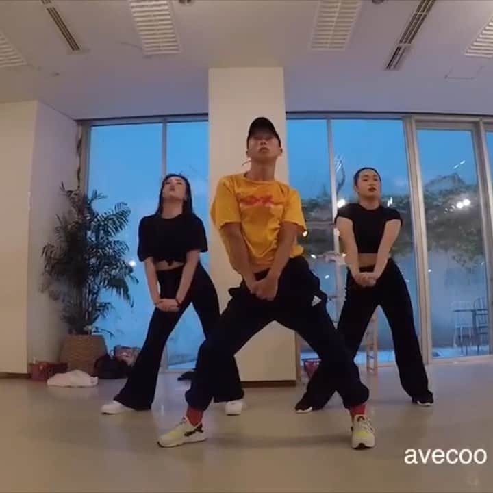 のインスタグラム：「@rei_shibuya 👯‍♀️music👯‍♀️ @beyonce #runtheworld ⚡️dancer⚡️ @yukie1129t @avecoo @s2_yu_s2  #reidancecollection #choreographer #avecoo #beyonce #tokyo #japan #shibuya #dance #jazzfunk」
