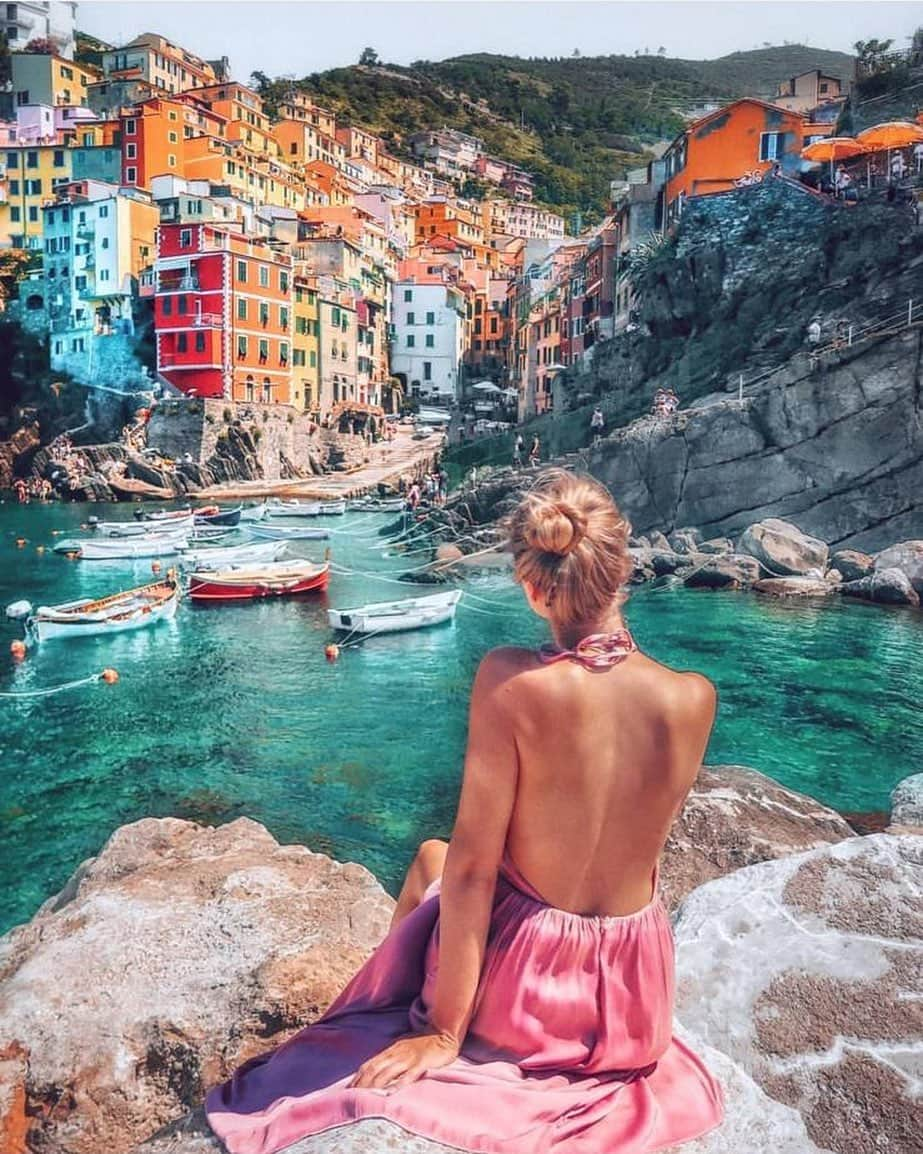 Wonderful Placesさんのインスタグラム写真 - (Wonderful PlacesInstagram)「Cinque Terre - Italy ✨❤️❤️❤️✨ . Picture by ✨✨@mao.amore✨✨ #wonderful_places for a feature ❤️」7月16日 1時16分 - wonderful_places