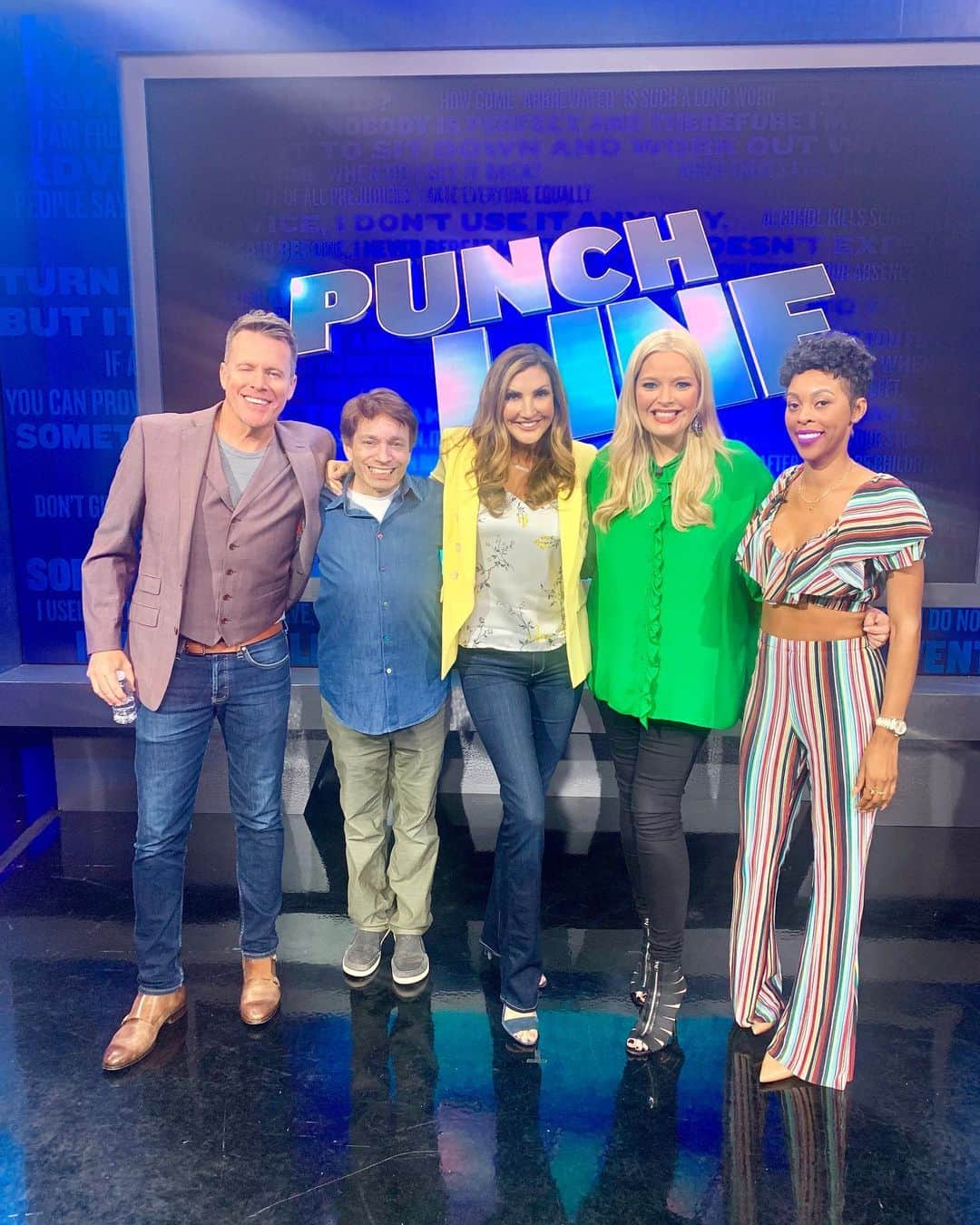 ヘザー・マクドナルドさんのインスタグラム写真 - (ヘザー・マクドナルドInstagram)「Had so much fun shooting @punchlinetvshow with the hilarious host @melissapeterman and my bestie @chrisfranjola and comics @chriskattanofficial and @iamdsprings  Tune in TONIGHT 6:30 on Fox 11. Check your local listings for airtime’s! #punchlinetvshow @foxla」7月16日 6時47分 - heathermcdonald