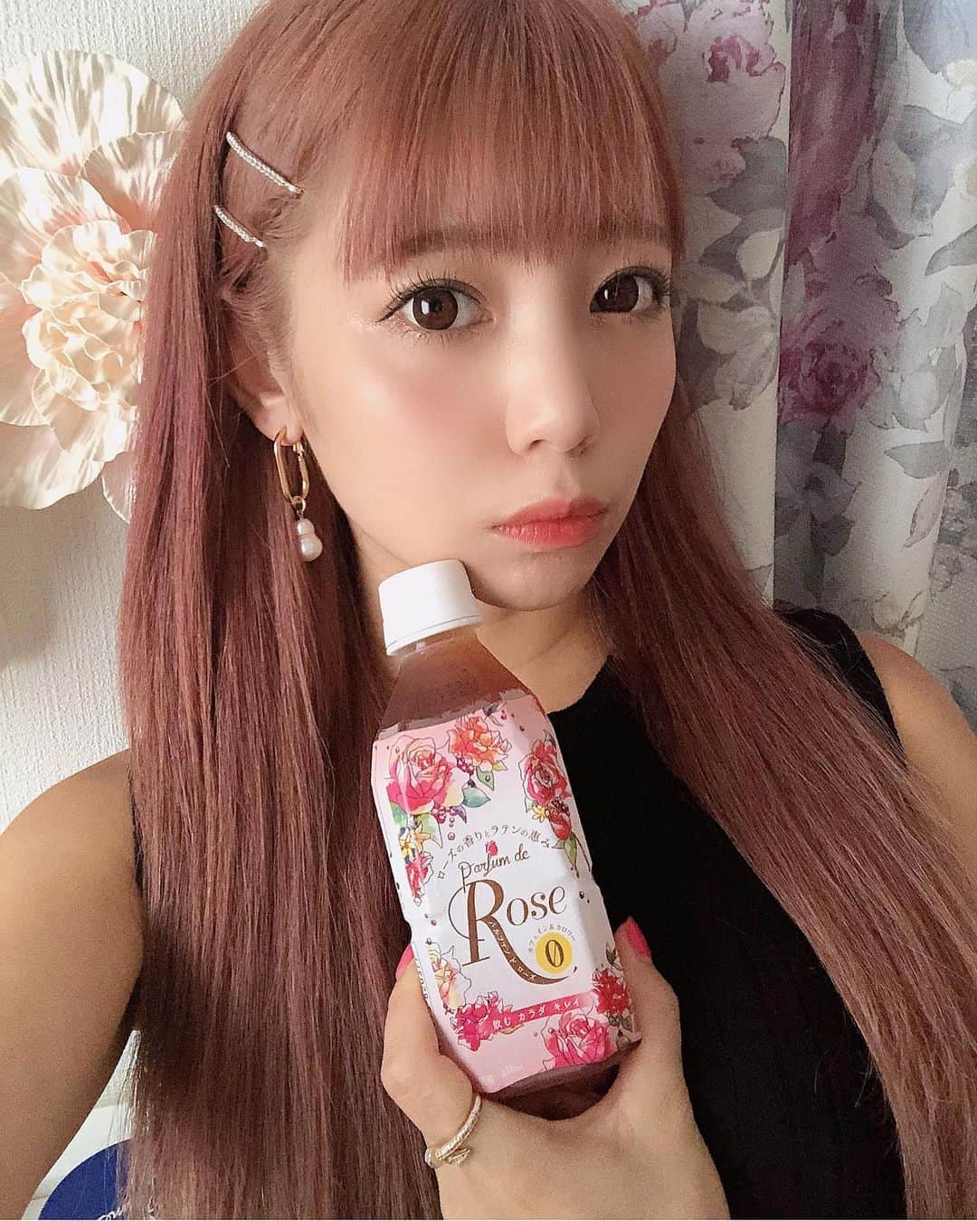吉澤友貴さんのインスタグラム写真 - (吉澤友貴Instagram)「ローズティー❤️🌹 美味しいい香り💖 綺麗になる為にも飲んでる最近🥰🥰 結構色々効果あるんだよねぇ～ハーブティーって✨ @kobe_smc」7月16日 1時21分 - yuki_yoshizawa_