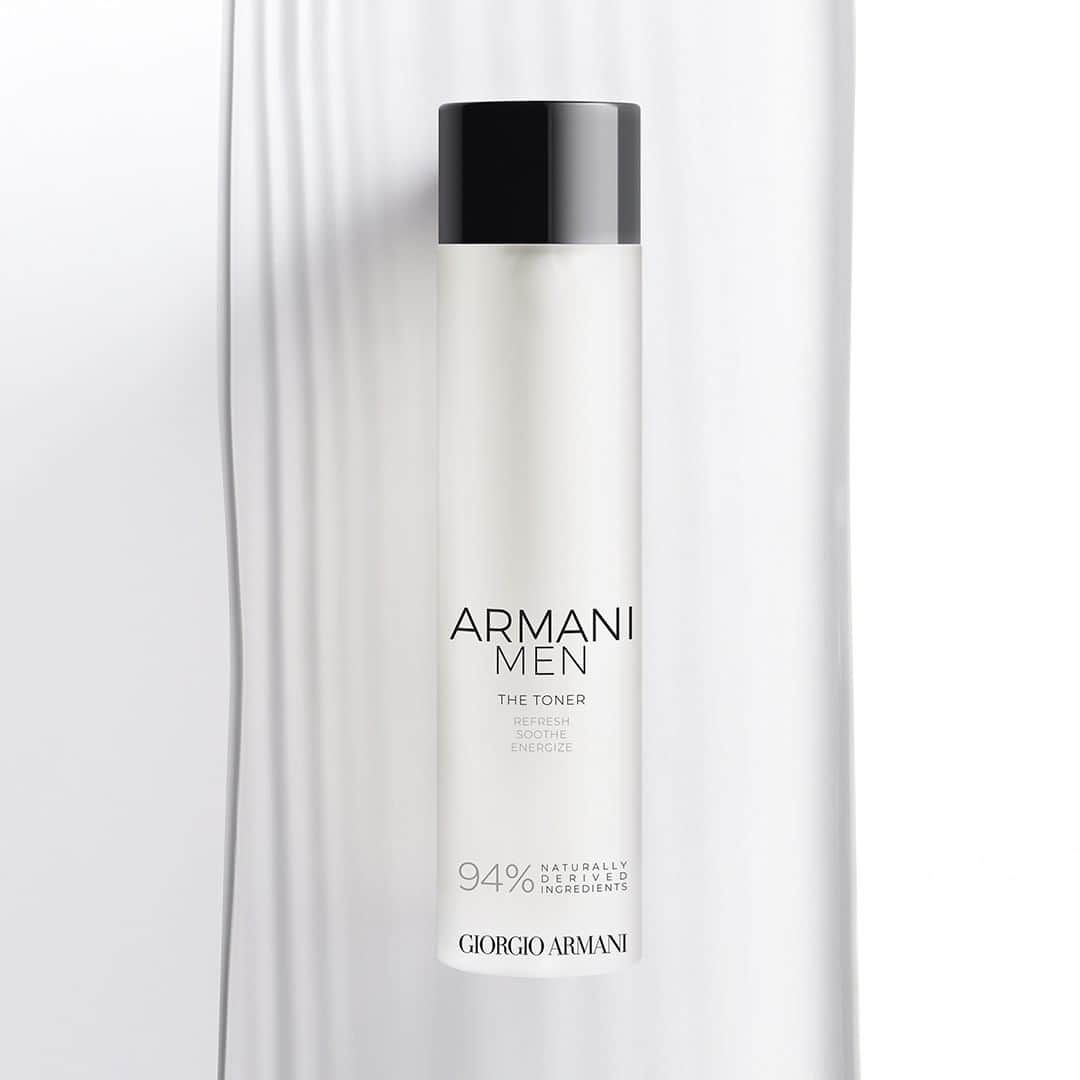Armani Beautyさんのインスタグラム写真 - (Armani BeautyInstagram)「Continue the routine with THE TONER. Infused with a cocktail of vitamins, the formula hydrates and soothes skin for an energetic start to the day.  #ArmaniBeauty #ArmaniMen #skincare」7月16日 1時59分 - armanibeauty