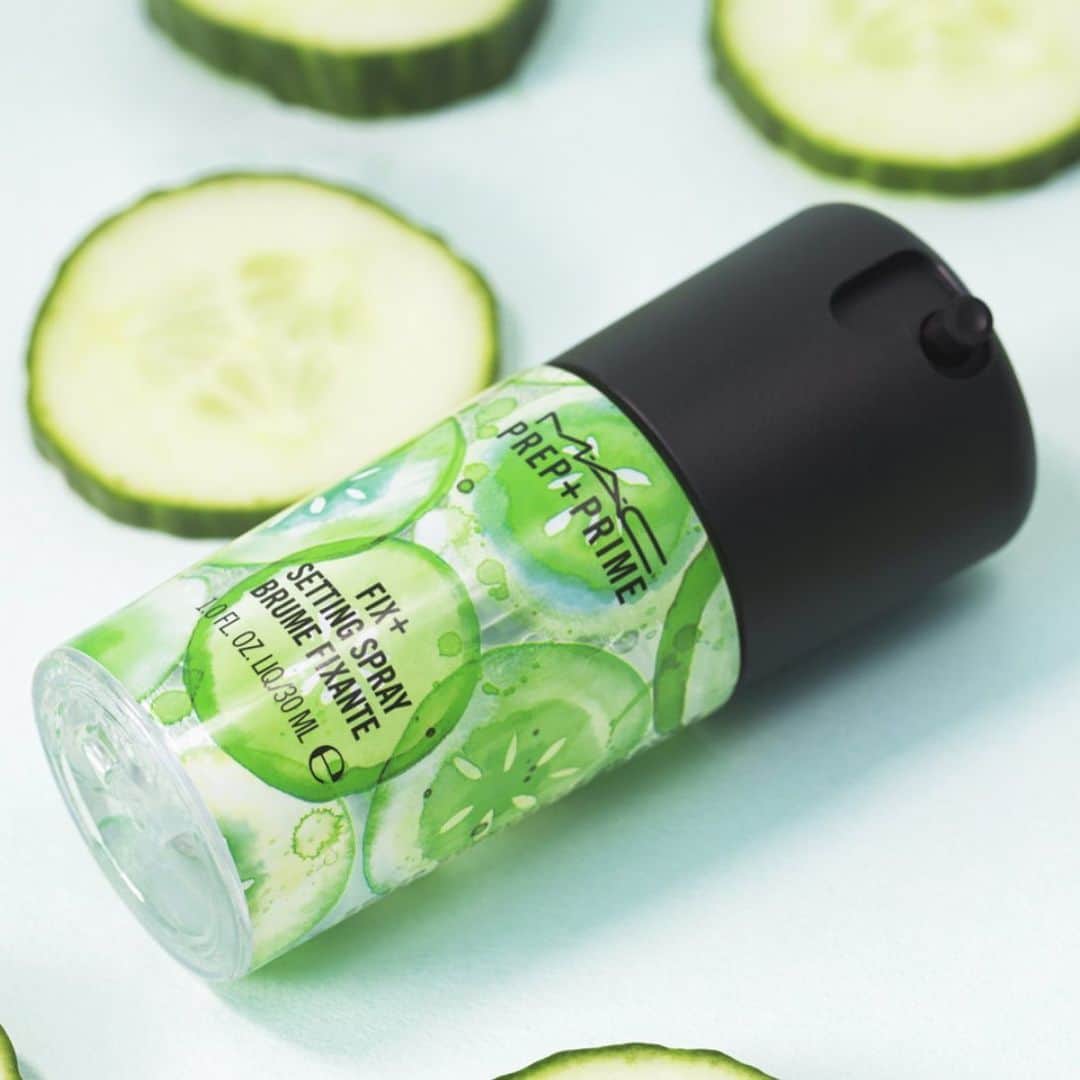 M·A·C Cosmetics UK & Irelandさんのインスタグラム写真 - (M·A·C Cosmetics UK & IrelandInstagram)「Fresh dewy skin is all you need this summer! Prep, set and get fresh with our new limited-edition summer scent of cooling cucumber 🥒 #regram @maccosmeticsmiddleeast  #MACCosmeticsUK #MACFixPlus #ScentsofSummer #SummerReady #Summer」7月16日 2時03分 - maccosmeticsuk