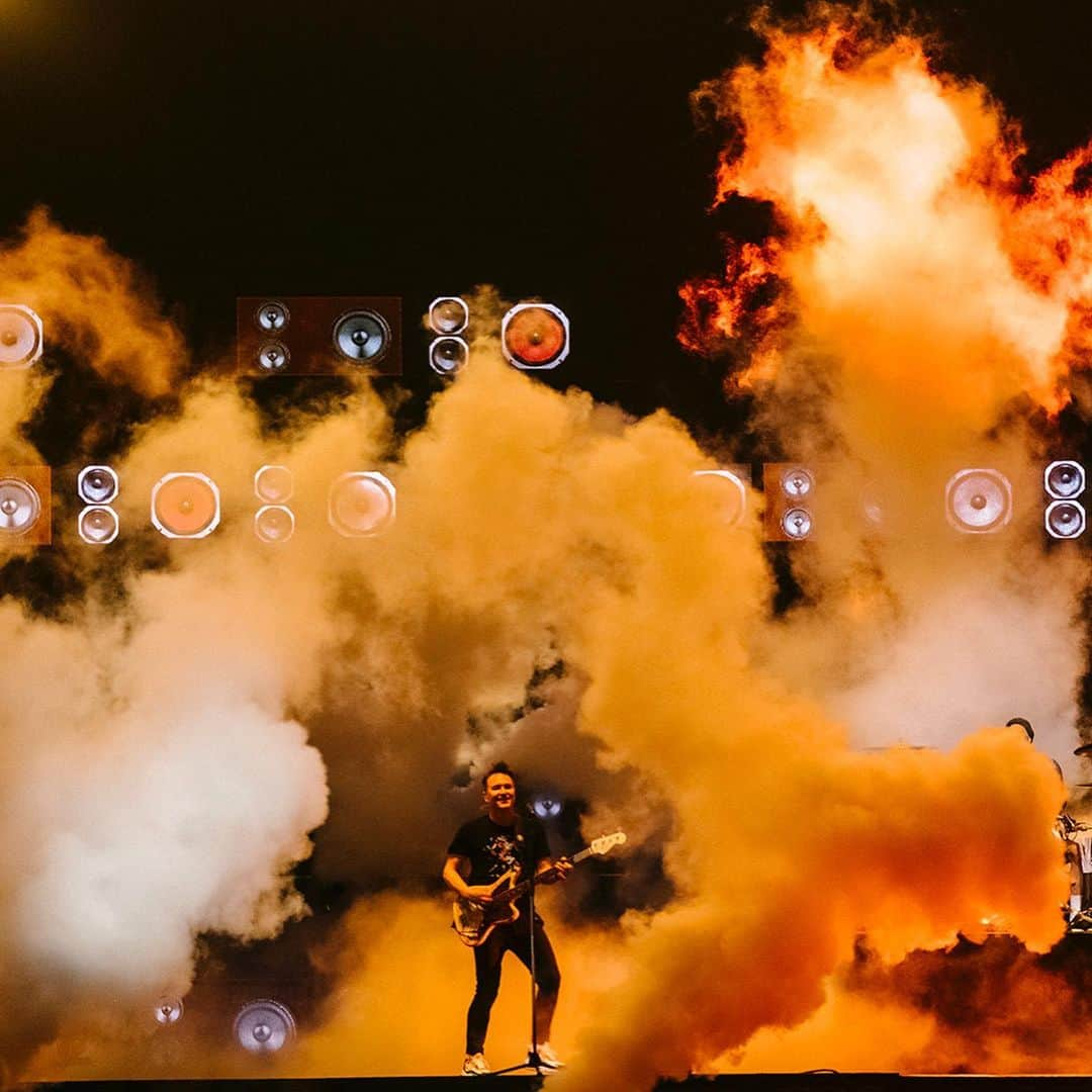 blink-182さんのインスタグラム写真 - (blink-182Instagram)「Wow what a night Quebec City @festivaleteqc you guys were 💣!! All 90k of you 👏. 🇨🇦 📸: @renaudphilippe」7月16日 2時25分 - blink182