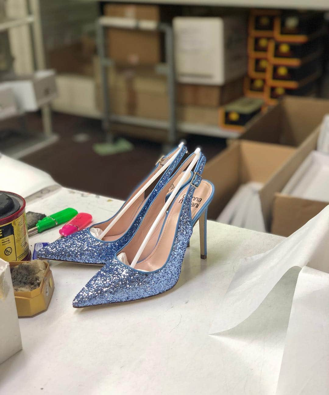 ジャンナメリアーニさんのインスタグラム写真 - (ジャンナメリアーニInstagram)「Behind the scenes of the making of a perfect pair of shoes! #giannameliani  #fashion#style#love#cool#shoes#colors#blue#glitter#pumps#bright#shine#shining#girls#stuff#girl#tb#tbt#spring#summer」7月16日 2時49分 - giannameliani