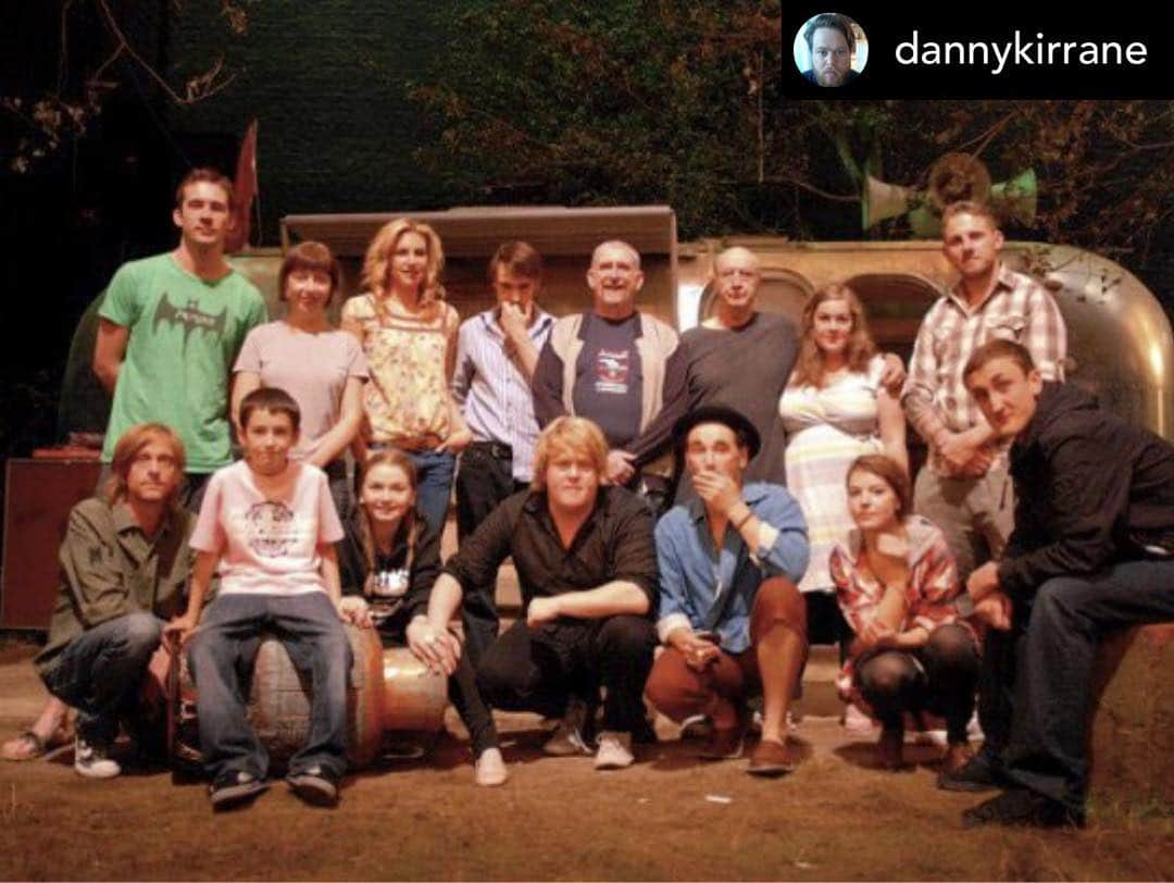 バリー・スローンさんのインスタグラム写真 - (バリー・スローンInstagram)「10 Years Ago! What a cast! What an amazing life changing experience that job was. So much lay in store for all of us and we had no idea, except that we were about to perform a play that we knew was special, with a leading actor who is and was at the top of his tree. I learned from every single member of that cast, every single performance.  #Jerusalem #RoyalCourt - To #WestEnd - #ApolloTheatre - To #Broadway #MusicBoxTheatre 🙌🏻🇬🇧🇺🇸 Repost from - @dannykirrane Ten years ago we were about to do the 1st performance of Jerusalem at the Royal Court. What a ride that was #theatre」7月16日 2時49分 - barrypaulsloane