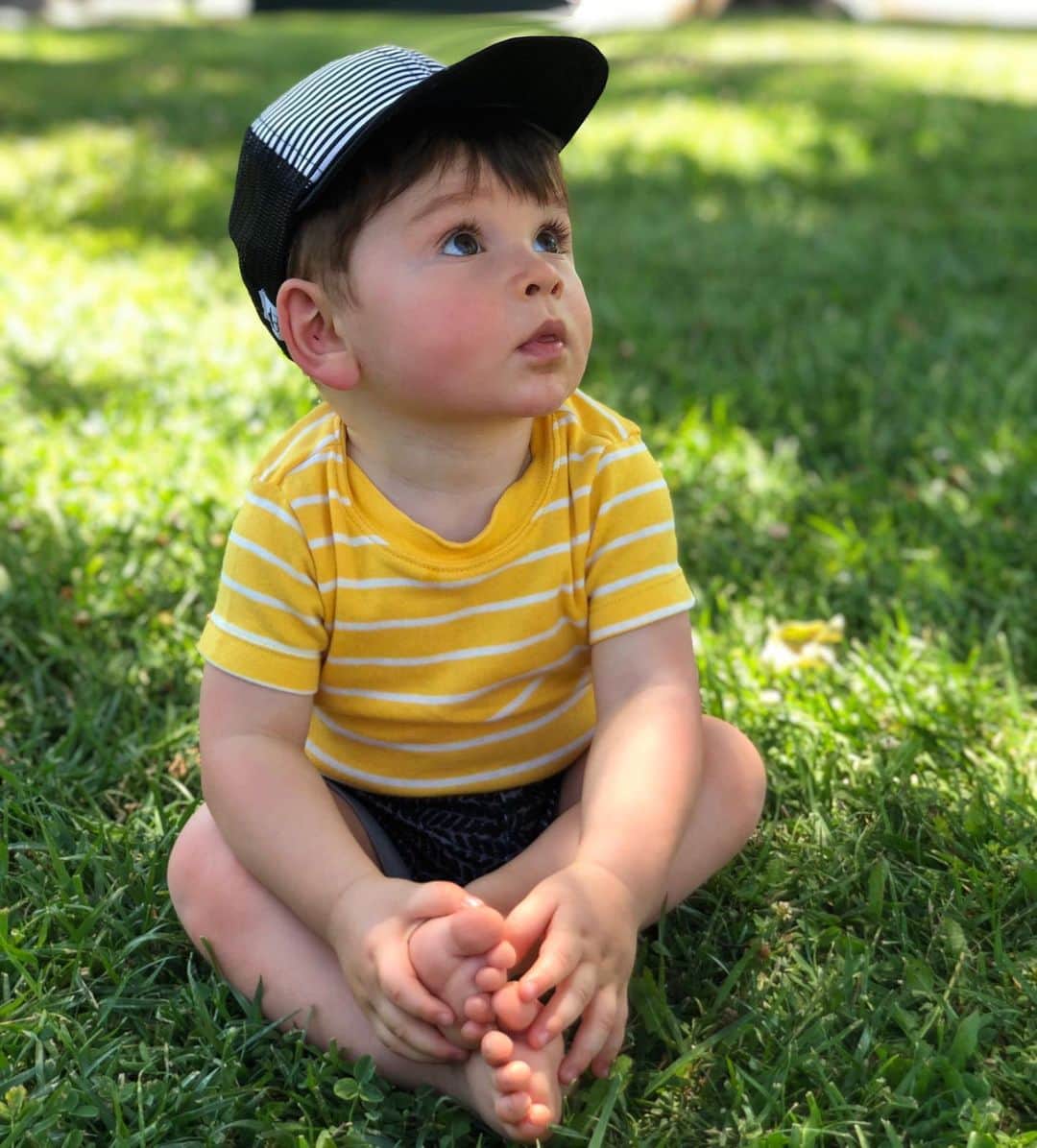 ニック・ベイトマンのインスタグラム：「10 Months old 🙌🏼」