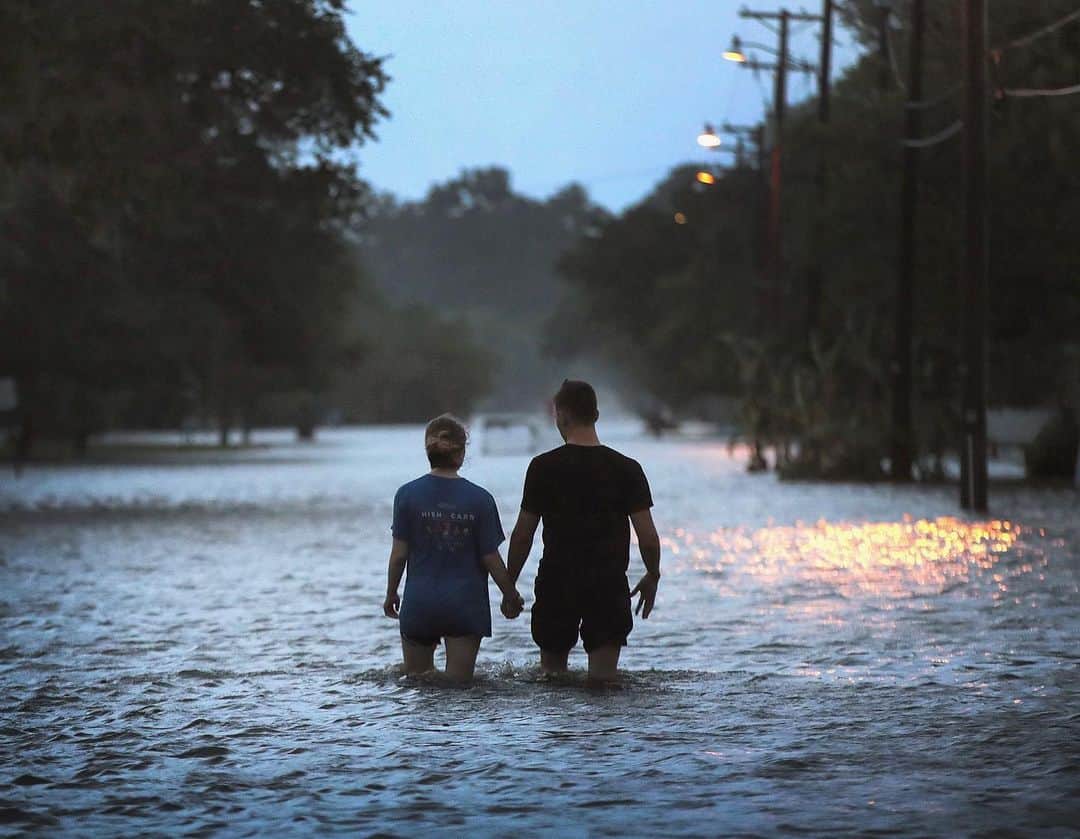 NBC Newsさんのインスタグラム写真 - (NBC NewsInstagram)「A couple stroll down Lakeshore Drive along the shore of Lake Pontchartrain after it was flooded in the wake of Tropical Storm Barry on Saturday in Mandeville, Louisiana. . Heavy rains were expected to pound much of Arkansas on Monday, as "extreme grateful" Louisiana residents cautiously make their way outside to survey damage left by the fierce storm. Read more about the ongoing storm through the link in out bio. . 📷 @olsongetty / @gettyimages」7月16日 5時03分 - nbcnews