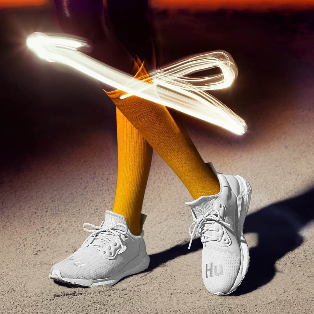 adidas Originalsさんのインスタグラム写真 - (adidas OriginalsInstagram)「@Pharrell's latest collection, modeled by @1toribowie. Representing 'inner light', which guided Tori through personal setbacks to emerge, 100m world champion and fastest woman in the world. The 4 colorways arrive in adidas stores and online from July 20th. #adidasPharrellWilliams . See more at adidas.com/Pharrell」7月16日 15時54分 - adidasoriginals