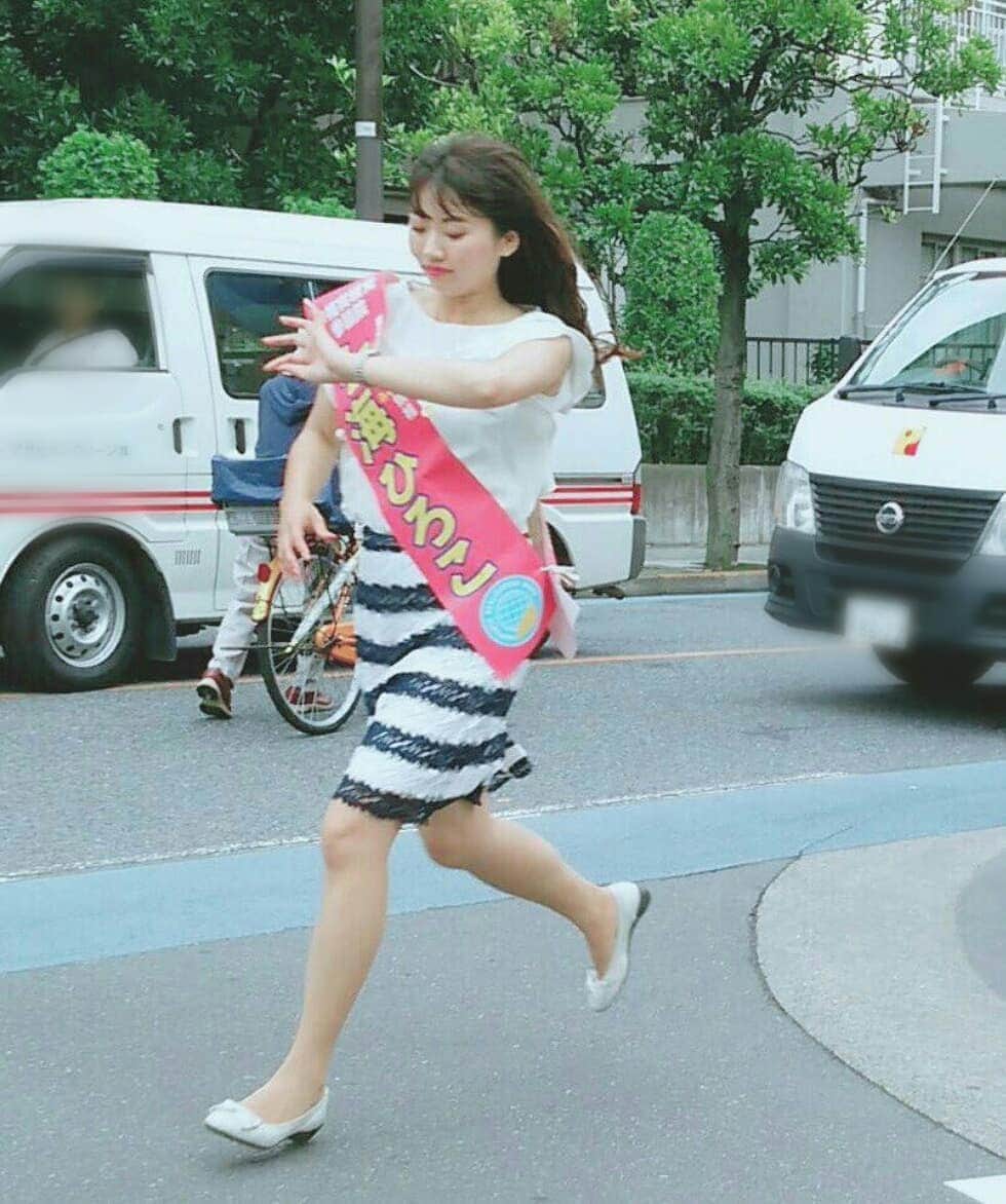 七海ひろこさんのインスタグラム写真 - (七海ひろこInstagram)「いただいた画像より。走って、話して、握手して、走って。走って。時間を確認して、走って。直接お願いさせていただける瞬間に、感謝の気持ちでいっぱいです。 #参院選 #比例は幸福 #比例は釈りょうこ #東京選挙区は七海ひろこ」7月16日 15時05分 - nanamihiroko_