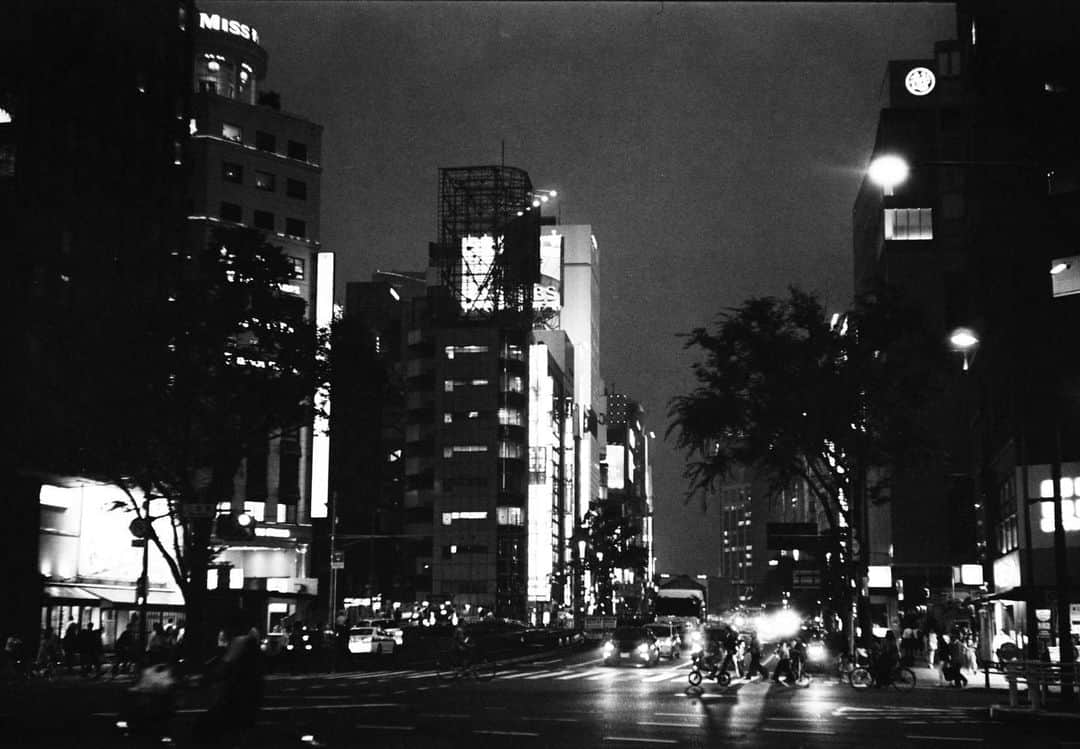 田島貴男さんのインスタグラム写真 - (田島貴男Instagram)「夜景 #nikons2 #nikkorsc50mmf14  #trix400 #自家現像」7月16日 15時25分 - tajimatakao