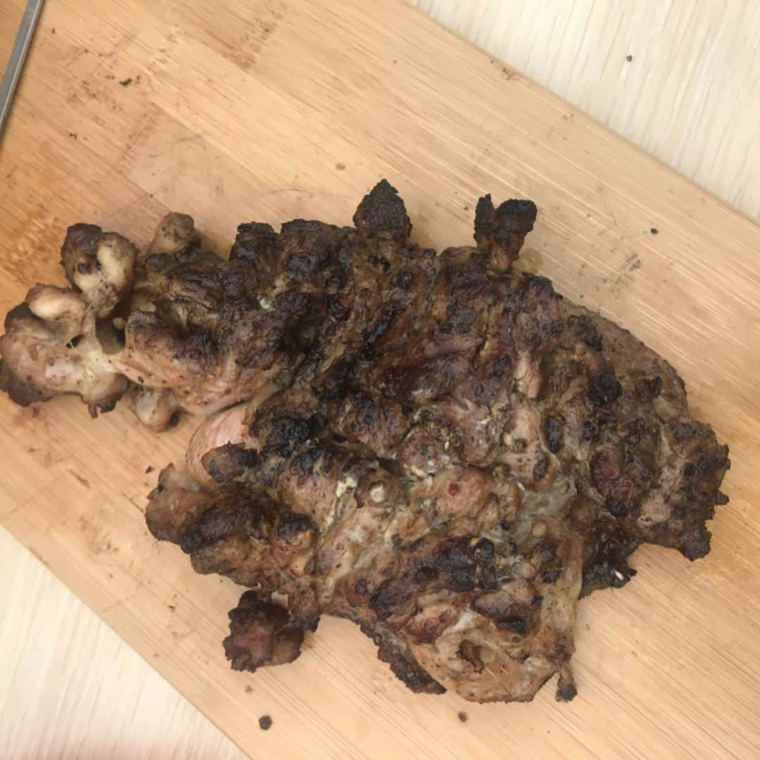 イルマニアさんのインスタグラム写真 - (イルマニアInstagram)「今年はBBQで食べる専門じゃなくて焼く専門になってらちょっとかっこいいとこ見せちゃおうと思ってる俺です😎 ✨ ・ ・ 3万円分くらい必要なセット買って形から完璧入る男www ・ ・ 令和元年初BBQは火を起こすのに苦労しましたwww 難しいー😂 ・ ・ #イルマニア #bbq#mcma#食べる担当#焼く担当#imranpotato #illmatic#gballer#summer#梅雨#outdoor#ジャークチキン」7月16日 7時00分 - mcma0821