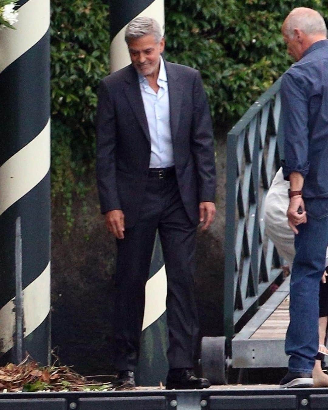 Just Jaredさんのインスタグラム写真 - (Just JaredInstagram)「George Clooney flashes a smile while on his way to dinner in Lake Como! #GeorgeClooney Photos: Backgrid」7月16日 7時57分 - justjared