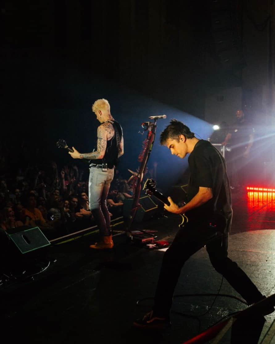 のインスタグラム：「pop punk fantasy camp ‘19 📷 @garykdean」
