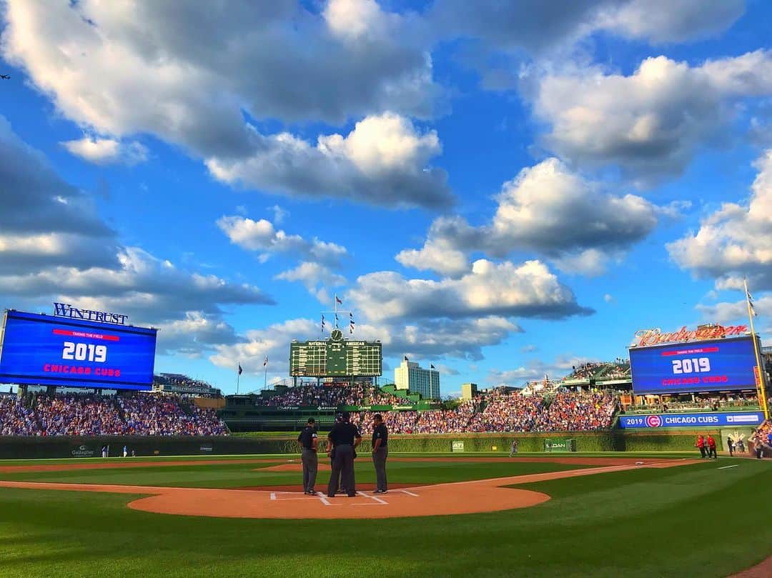 シカゴ・カブスさんのインスタグラム写真 - (シカゴ・カブスInstagram)「What’s your favorite ballpark?」7月16日 9時09分 - cubs