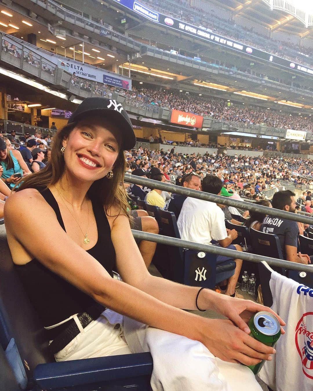 エミリー・DiDonatoのインスタグラム：「LET’S GO YANKEES 👏🏻 👏🏻👏🏻👏🏻👏🏻」