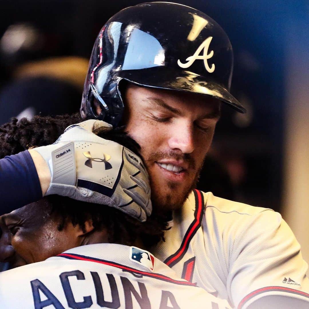 MLBさんのインスタグラム写真 - (MLBInstagram)「Hugs and homers. 🤗」7月16日 10時15分 - mlb