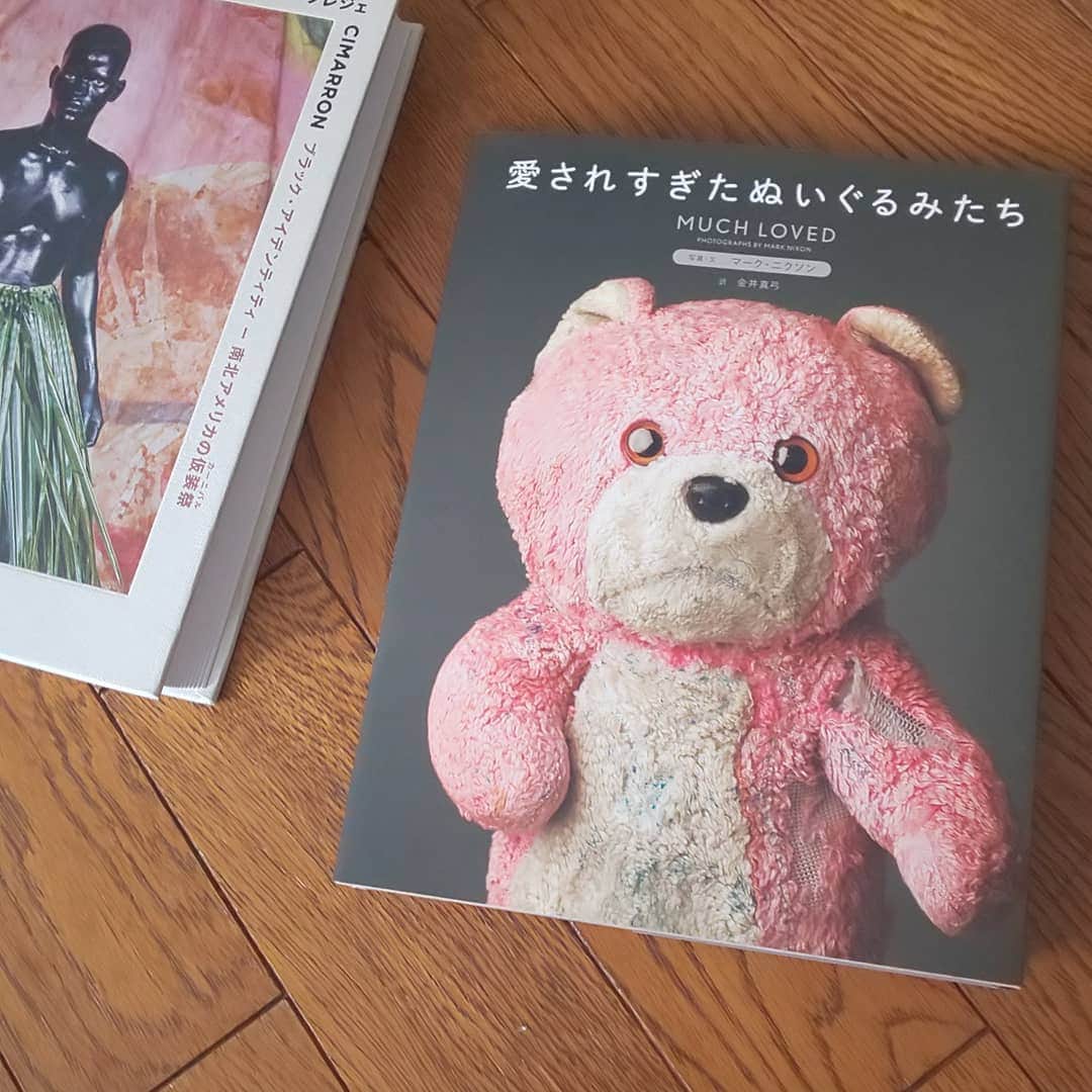 タンゲクンさんのインスタグラム写真 - (タンゲクンInstagram)「TABF2019に行ってすてきな本を見つけた のでストリーズに一部シェアーしました。 興味のある方はご覧くださいね。  二枚目木場公園で見つけた可愛い子🐩  #東京都現代美術館」7月16日 10時38分 - etsukomiuze