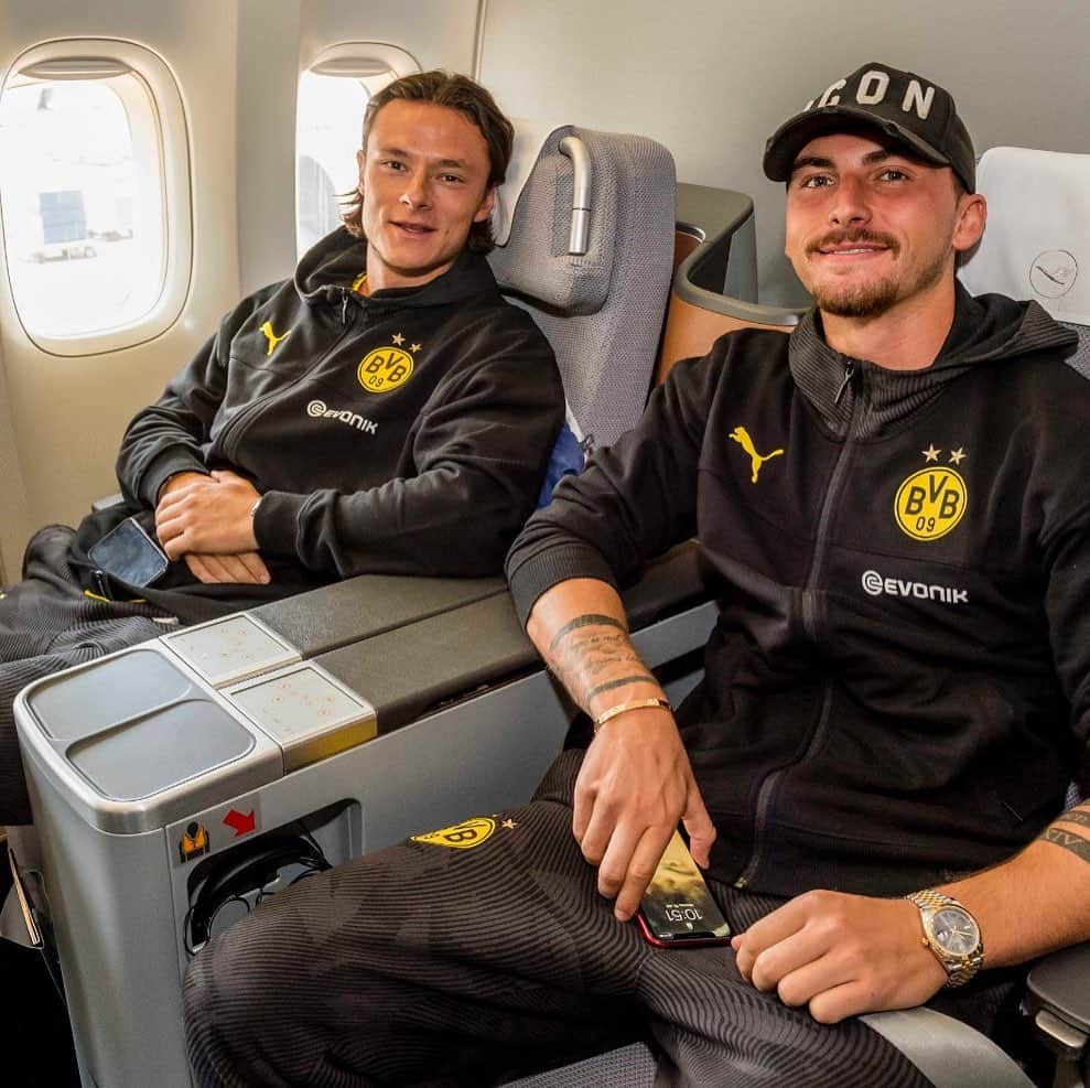 ニコ・シュルツのインスタグラム：「@bvb09 ✈️🇺🇸 #usatour」