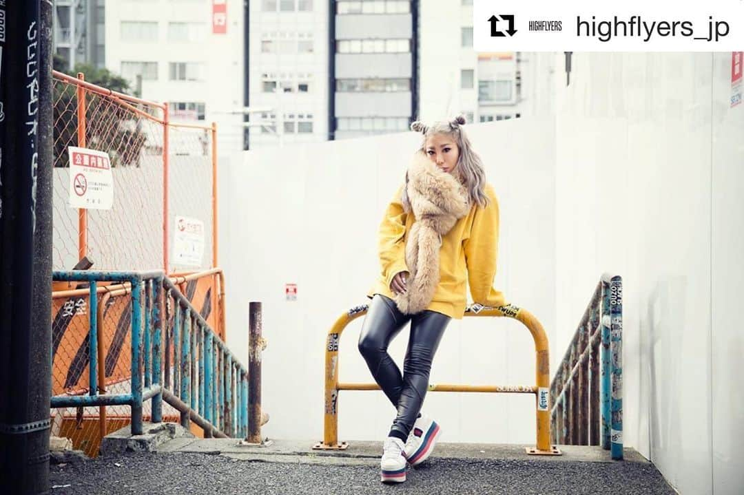 Britney TOKYOさんのインスタグラム写真 - (Britney TOKYOInstagram)「#Repost @highflyers_jp ・・・ HIGHFLYERS 6周年を記念して、人気記事をご紹介するコーナー。若手で活躍する方々をフィーチャーしている「ON COME UP」の人気No.1記事は、LAを拠点に活動しているネイリストの @britneytokyo さん！  アリアナ・グランデやリタ・オラ、カーダシアンファミリーら大物セレブたちのネイルを手がけているBritneyさんですが、彼女の人生は本当に映画にできるくらい、偶然の出来事の連続が成功に導いていった、とても稀な例。自由奔放に流れのままに生きていて、こんなことが起こるんだ！と驚きと笑いの絶えないインタビューでした。  そんな彼女が思う成功とは？ 「成功って人にジャッジされるものじゃなくて自分が良しとしたことが成功なのかな。私、基本何事もダメだったって思わないし、「あのおかげでこんな素晴らしい経験ができた」って勝手に大成功したことにしてるから。失敗は成功の通過点で、つまり成功とは、失敗って認めないこと」  http://www.highflyers.nu/ocu/britneytokyo/ 2018年2月号掲載  Interview & Text: @kawagoecoffee  Photo: @atsukoholic  #HIGHFLYERS #BritneyTOKYO #ネイリスト #成功 #夢の実現 #好きなことをして生きる」7月16日 10時44分 - britneytokyo