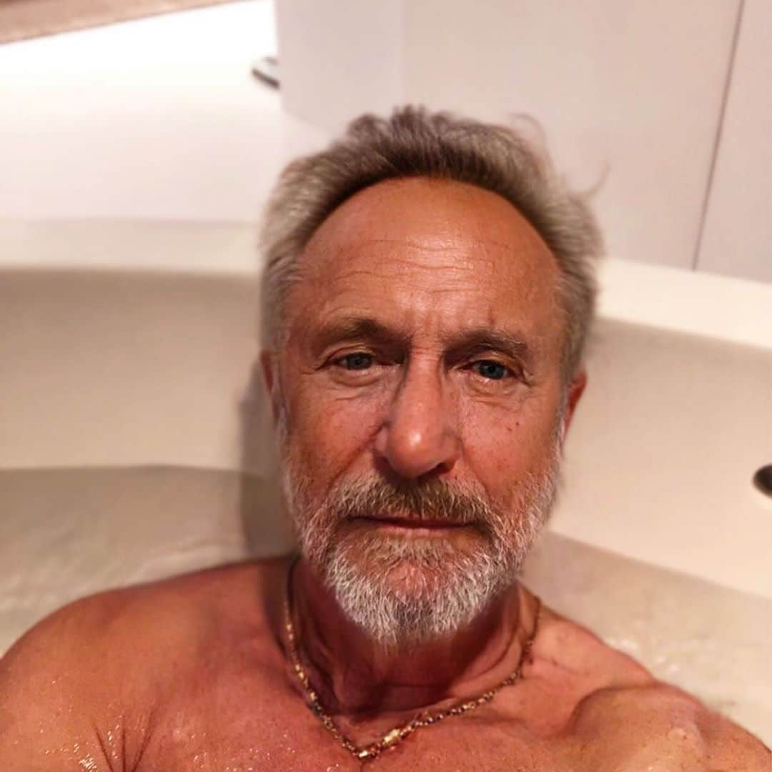 デヴィッド・ゲッタさんのインスタグラム写真 - (デヴィッド・ゲッタInstagram)「Back from my show in ibiza i ve been a dj for 60 years and I still love it.  July 15 2040」7月16日 11時11分 - davidguetta