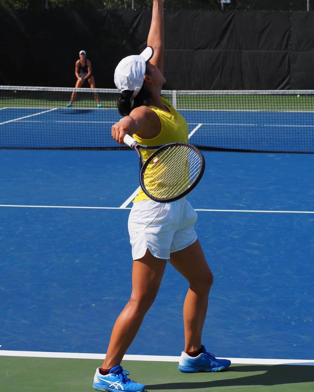 尾崎里紗さんのインスタグラム写真 - (尾崎里紗Instagram)「暑い☀️﻿ ﻿ ﻿ ﻿ ﻿ #glico #powerproduction #head #teamhead #asicstennis #teamasics #imoveme #onitsukatiger #gram3 #グラムスリー #tbc_aesthetic #エステ #エステティックtbc #尾崎里紗 #risaozaki #tennis #tennisplayer #テニス #citizen #tiffany #fitness #フィットネス」7月16日 11時37分 - risaozaki410