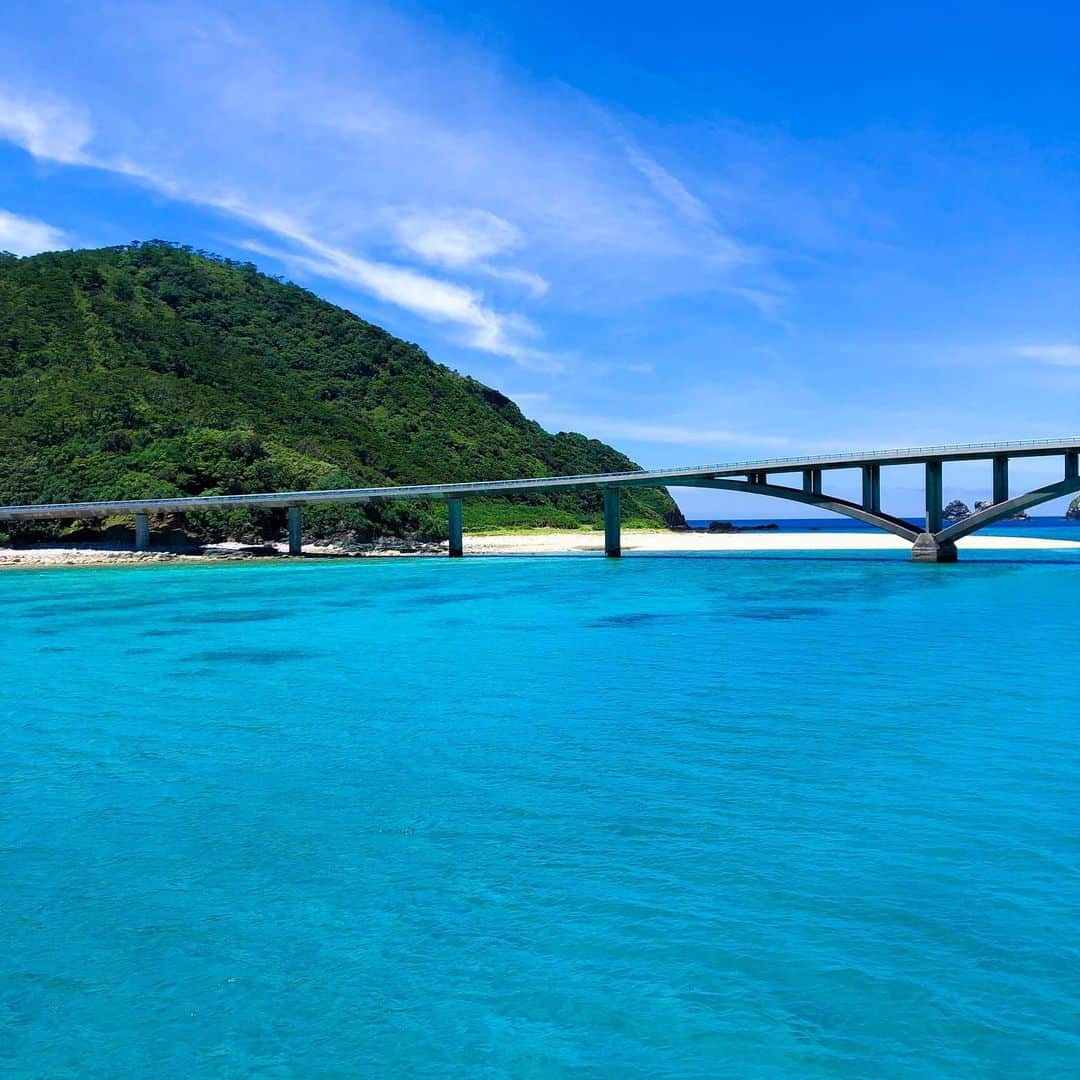 おのだまーしーのインスタグラム：「こんなに綺麗なの！？凄すぎる… #慶良間諸島 #阿嘉島」