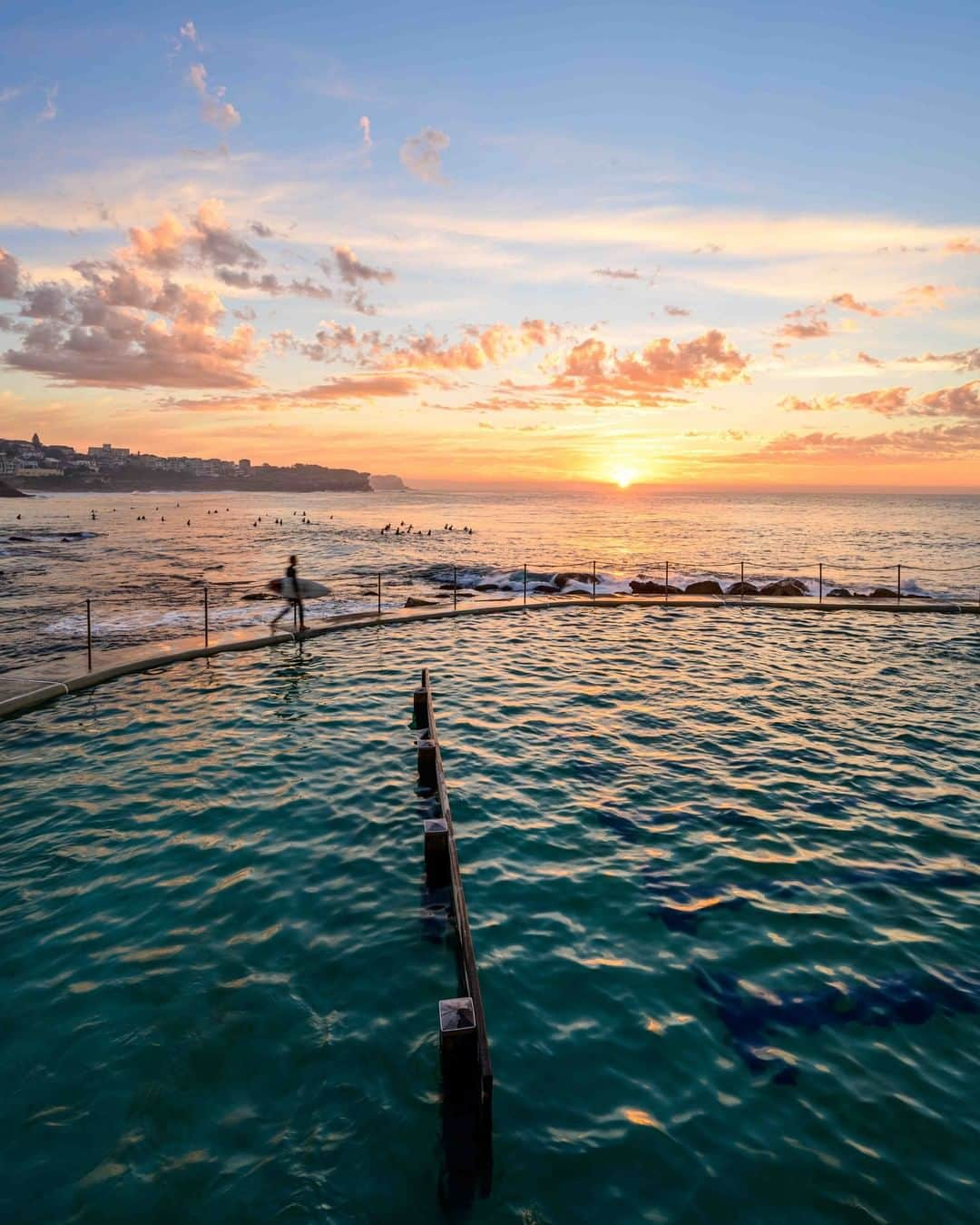 Nikon Australiaさんのインスタグラム写真 - (Nikon AustraliaInstagram)「The incredible colours of sunrise captured on the small, powerful Nikon #Z7 and ultra-wide NIKKOR Z 14-30mm f/4 S.  Shot by @nikkibings  Camera: Nikon #Z7 Lens: NIKKOR Z 14-30mm f/4 S Settings: 1/13s | f/11 | ISO 50 | 16 mm  #MyNikonLife #Nikon #NikonAustralia #NikonTop #Photography #DSLR #LandscapePhotography #NaturePhotography #OceanPhotography #NikonZSeries #NikonZ7 #SydneyUncovered #DiscoverSydney」7月16日 13時30分 - nikonaustralia