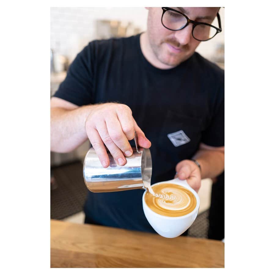 Pete Halvorsenさんのインスタグラム写真 - (Pete HalvorsenInstagram)「📖☕️ @storycoffeeco is Now Open! . So proud of my brother for opening his coffee shop in our hometown of Livermore! If you've ever opened a store or even just started a business you know what a challenge that is. He pressed on through all the roadblocks and speedbumps to open Story.  Paul started his coffee journey years ago at Verve in Santa Cruz, then growing his own brand @storycoffeeco through farmers markets, weddings and pop-up events. So when he opened his doors a couple weeks ago, it was well earned...he paid his dues.  If you're in the East Bay (or driving on I-5 between SF and LA), stop by and see Paul - enjoy an amazing coffee (or tea), a friendly atmosphere and maybe even check out a few of my photos on the wall. Open 6-6 daily.  8 photos 1 video...swipe away 👉🏼 . . 1. 🤓 @paulhalvorsen  2. "Office Space" 💐 @dutchrootsfarm 🥐 @starterbakery  3. @nickhart43 and his tattoos enjoying 'spro from bro 4. Mom and Bro supporting @storycoffeeco - Front Door, 6a - 6p 5. Bro pouring Spro  6. Manhattan Beach's @righttribe representing 🌿 7. "Magic Hour" when the light shadows the front door sign on the back wall. (Mt. Tam photos by moi) 8. #Shelfie 9. Corner of First & Maple in Livermore.  Leica SL / Leica Q2」7月16日 13時37分 - petehalvorsen