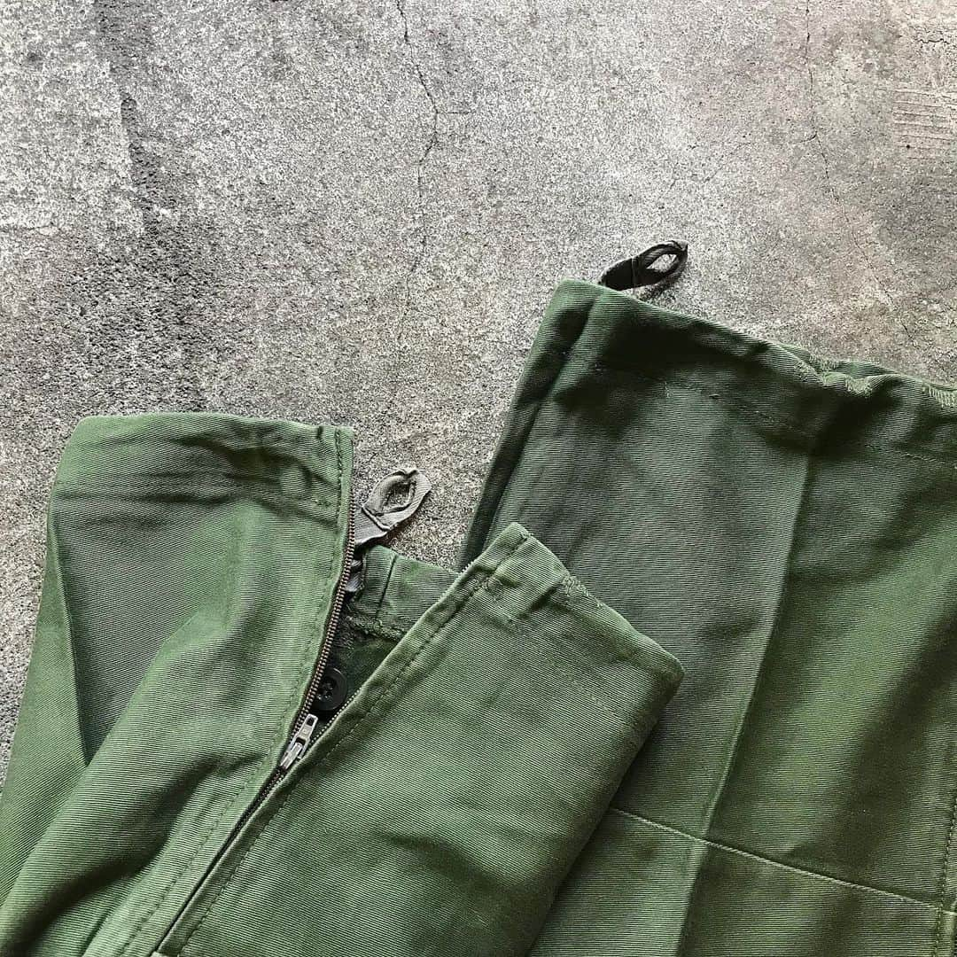 TheSunGoesDownさんのインスタグラム写真 - (TheSunGoesDownInstagram)「TSGD_2nd@ shimokitazawa  Germany / army pants Czech / army suspender : 152cm  ボタンタイプのサスペンダーを装着可。 裾にはジップ、紐付き。」7月16日 13時42分 - tsgd_tokyo