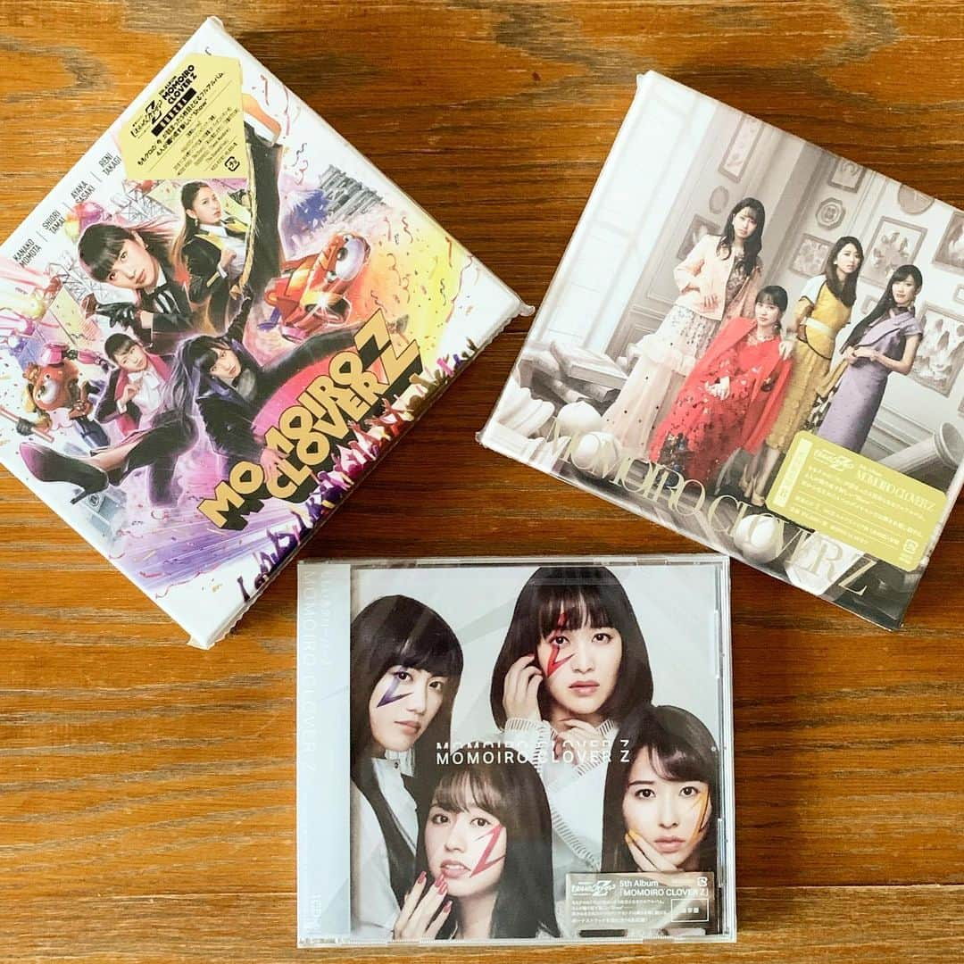 近藤研二さんのインスタグラム写真 - (近藤研二Instagram)「ももクロの5thアルバム『MOMOIRO CLOVER Z』。豪のシンガーソングライター Lenkaのカバー曲「The Show」をアレンジさせてもらいました。  エンジニアは、ももクロではいつもお世話になっている宮原弘貴。ミュージシャンは、朝倉真司、千ヶ崎学、青木慶則、エリック・ミヤシロ、中川英二郎、山口宗真、近藤研二（敬称略）です。  #ももいろクローバーz #宮原弘貴 #朝倉真司 #千ヶ崎学 #青木慶則 #エリックミヤシロ #中川英二郎 #山口宗真 #近藤研二」7月16日 13時47分 - kenjikond0