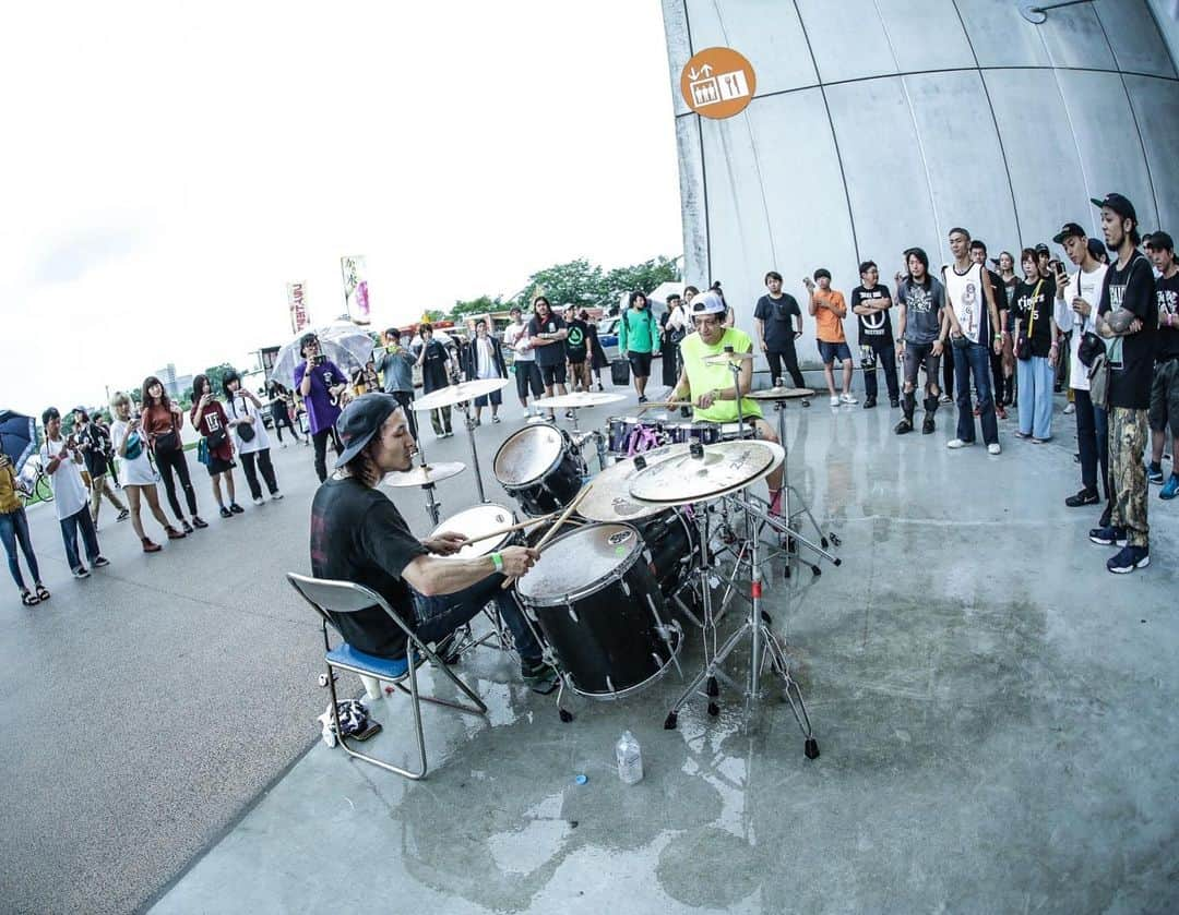 Bunta さんのインスタグラム写真 - (Bunta Instagram)「☔️🥁☔️🥁☔️ Drum Session with @chinwill 🔥🔥 📸: @saru_0305  #drumforhappy #drumsdrumsdrums #drums #yamahadrums #zildjiancymbals」7月16日 14時16分 - buntatf