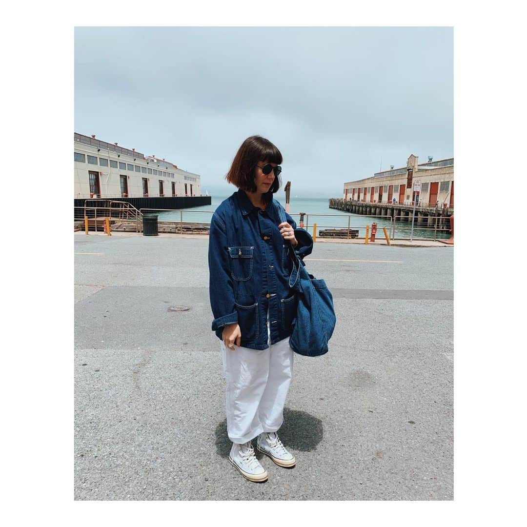 Melissa Santiagoのインスタグラム：「🎶 I’ve got layers  on a foggy day 🎶 🌁🌁🌁🌁🌁🌁 . . . . 📸: @bulius  #OOTD #ootd_introducer」