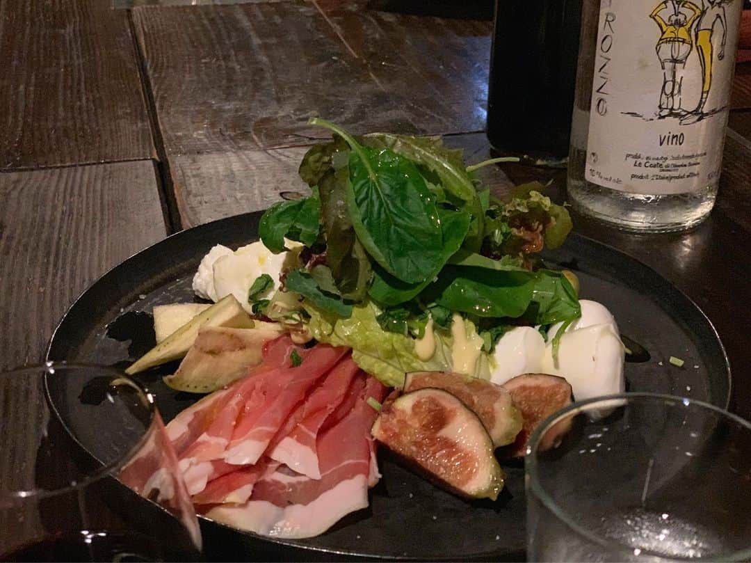 青山有紀さんのインスタグラム写真 - (青山有紀Instagram)「好きな人たちと、お肉を食べに🍴🍷 もーーほんと、エンドレスにおもしろかった😂 #最後の写真はパスタ @brownkyoto @kit_sankakuha」7月16日 14時22分 - yukiaoya