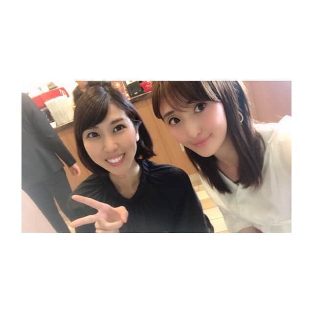 川口智美のインスタグラム：「のんさんと、カフェ🍰  富山の局アナ時代から 他系列だけどずーっと優しくして くれる先輩で、 今は #フジテレビ #とくダネ  #花王 の生CMなどで 活躍されています💐  今回も沢山 話を聞いてくれてありがとう ございました😋  富山の懐かしトークも 楽しかった🍣🦀🐟⛰ #富山 #チューリップテレビ #TBS 系列 #ジョイスタッフ #冨並望美 #アナウンサー #北日本放送 #日本テレビ 系列 #ホリプロ #川口智美」