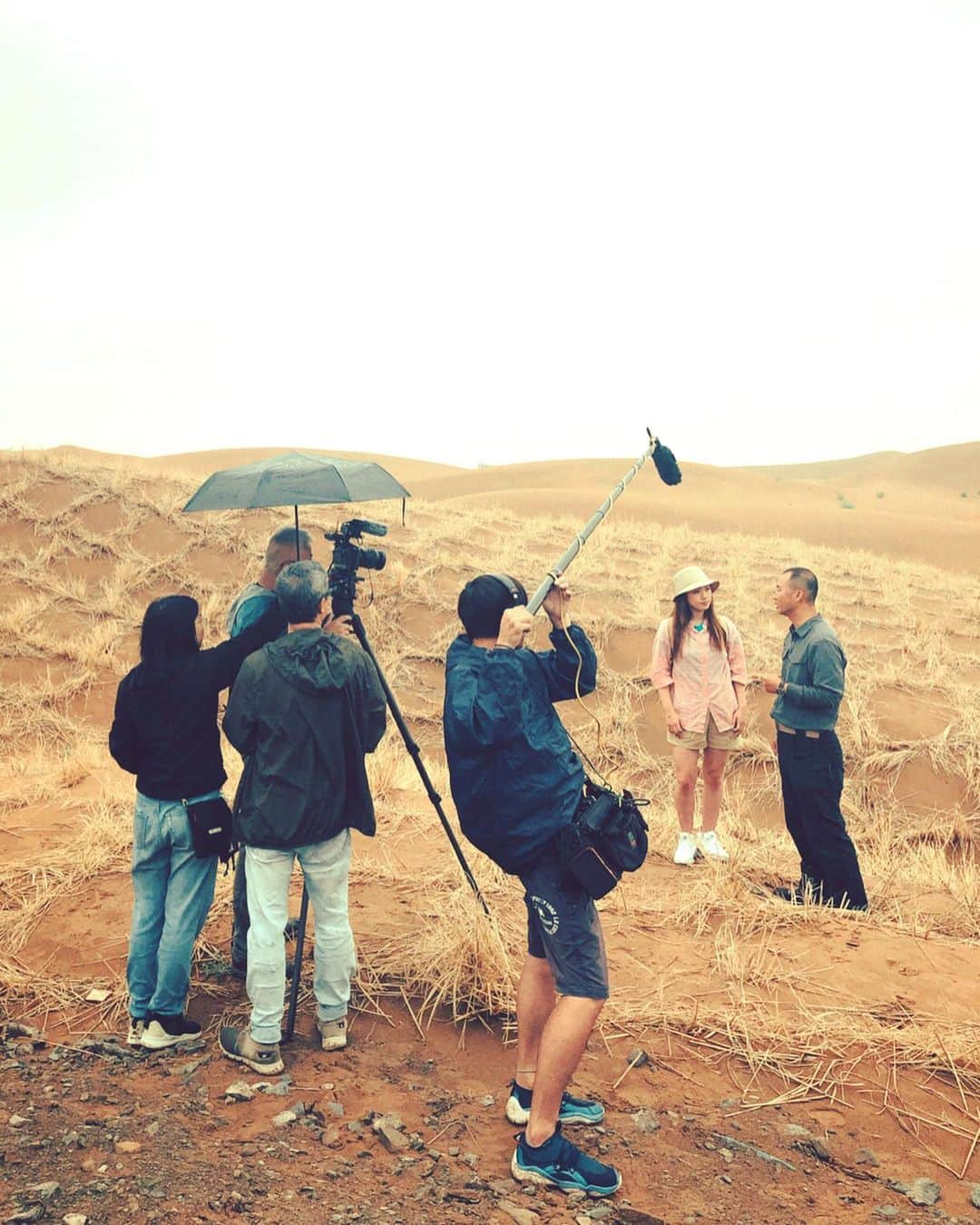 馬曉晴さんのインスタグラム写真 - (馬曉晴Instagram)「🌵在沙漠里的耕田小妹👩🏻‍🌾MA THE EXPLORER✈️ #香港電台 #RTHK #旅遊特輯 #文化長河」6月22日 21時57分 - maisyma1999