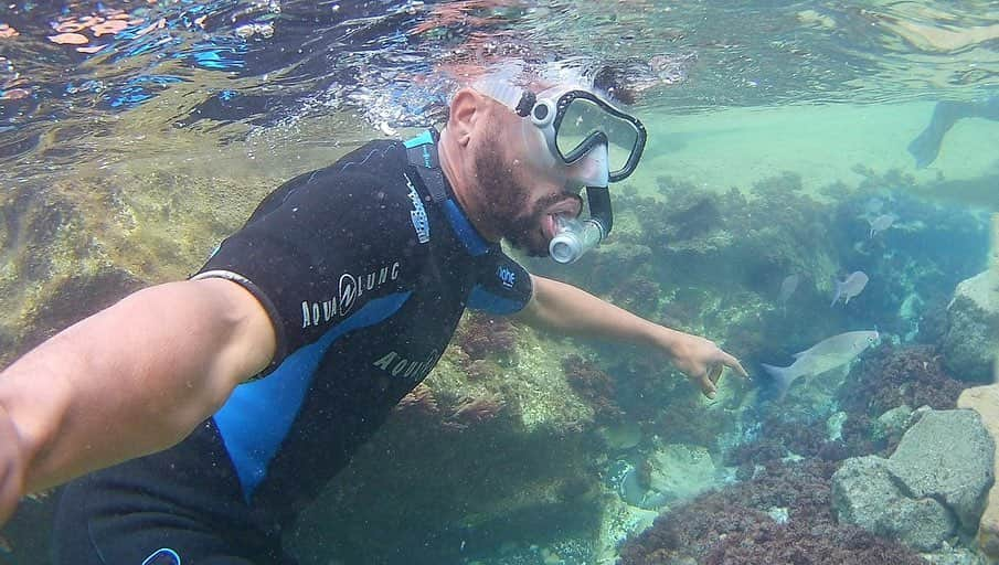 フェルナンド・ティッソーネさんのインスタグラム写真 - (フェルナンド・ティッソーネInstagram)「Welcome summer☀️ !! #verano #2019 #summer #snorkeling #watercolor #beach」6月22日 22時08分 - tisso12