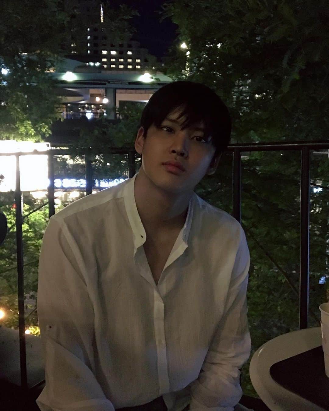 のインスタグラム：「날씨가 많이 더워졌네요 다들 더위 조심!」