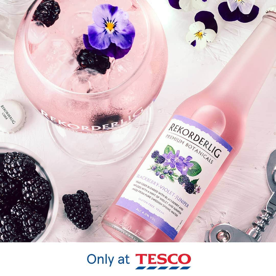 Tesco Food Officialさんのインスタグラム写真 - (Tesco Food OfficialInstagram)「Anyone know how you say ‘cheers!’ in Swedish? The world’s favourite Swedish cider has released a special new flavour - introducing #Rekorderlig blackberry and violet cider, just in time for midsummer celebrations!  Drinkaware.co.uk 18+」6月22日 22時05分 - tescofood