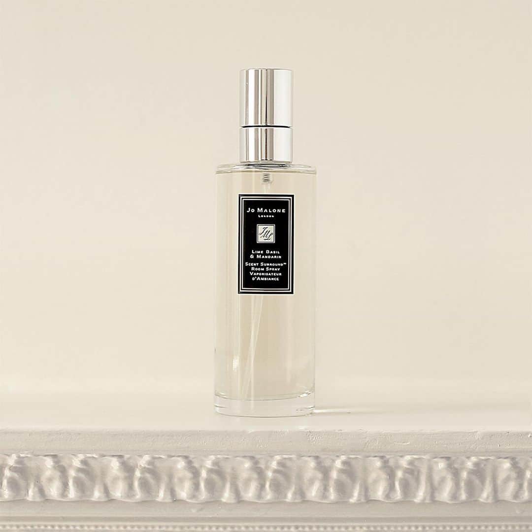 Jo Malone Londonさんのインスタグラム写真 - (Jo Malone LondonInstagram)「Make a fragrant first impression. Add a dash of room spray before welcoming guests into your home. #JoMaloneLondon」6月22日 22時10分 - jomalonelondon