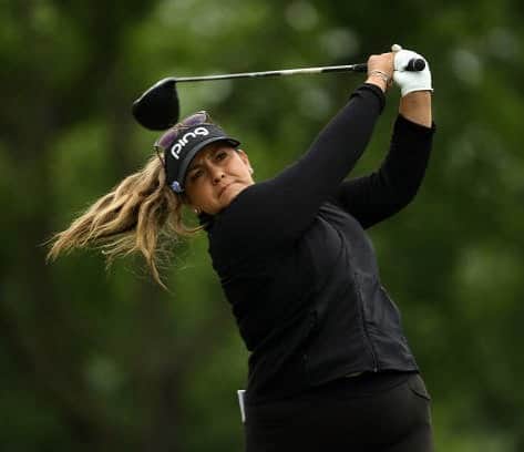 リセット・サラスのインスタグラム：「Weekend 🖤12:18pm today💪🏽 #TeamSalas @pingtour @antiguasportswear @puresilkshave @kpmgwomenspga #DriveOn」