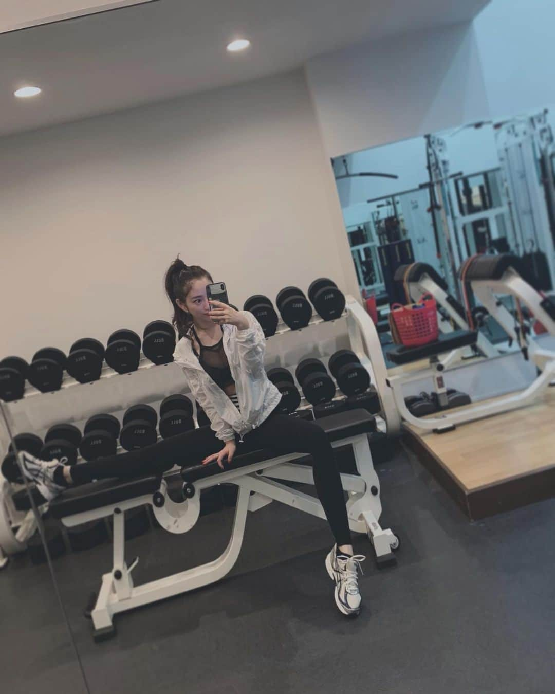 natsu_772さんのインスタグラム写真 - (natsu_772Instagram)「PT🏋🏻‍♀️🖤 . 週2のトレーニングルーティーン👍 身体もっと動かせるようになりたい〜 . . @atoz.personal.training.gym  #workout#gym#pt#ジム#トレーニング#diet#bodymake#筋トレ#ボディーメイク#美容#일상#셀피#교육」6月22日 22時35分 - natsu._____