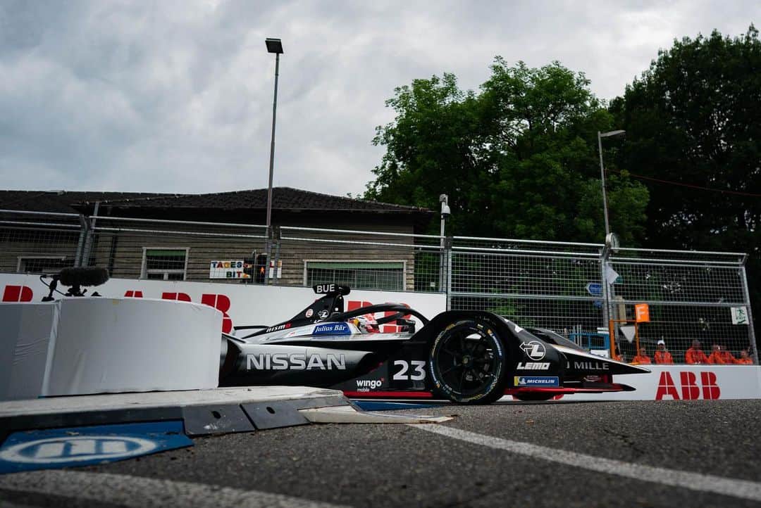 セバスチャン・ブエミさんのインスタグラム写真 - (セバスチャン・ブエミInstagram)「#SwissEPrix Starting P3 for today’s race in Bern ! 🇨🇭 #AbbFormulaE」6月22日 22時37分 - sebastien_buemi