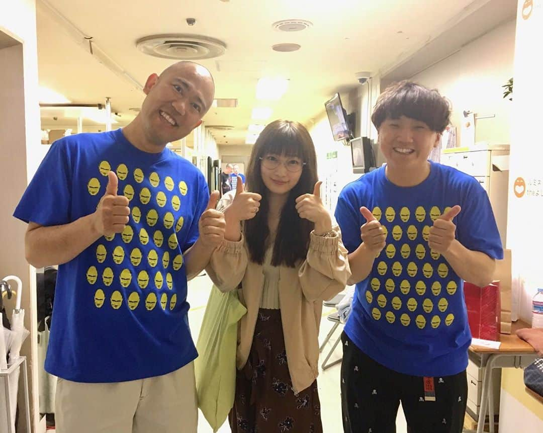 佐藤千亜妃さんのインスタグラム写真 - (佐藤千亜妃Instagram)「先月、コロコロチキチキペッパーズの単独ライブに行きました😊載せ忘れてた！笑(髪長い) 新ネタたくさん観れて嬉しかった＆めっちゃ笑った！✨ このナダルさんTシャツ、買うか迷って買わなかった笑 #コロコロチキチキペッパーズ#ナダル#西野創人#コロチキ」6月22日 22時55分 - chiaki_sato0920